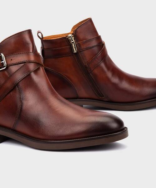 Flat ankle boots | PUERTOLLANO W3C-8869 | COGNAC | Pikolinos