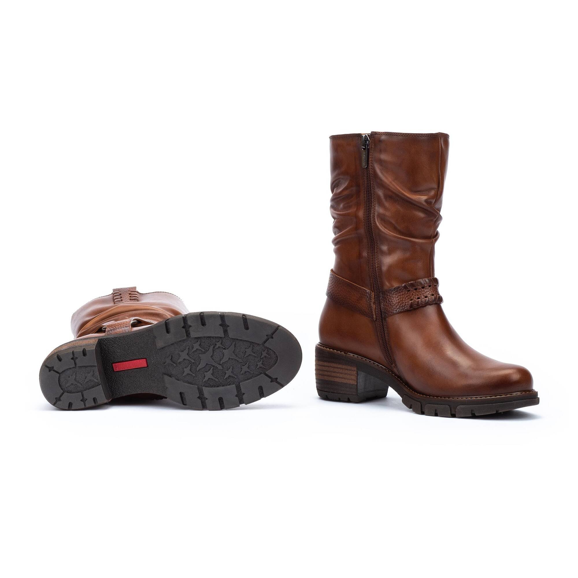 Pikolinos mid calf boots 2025