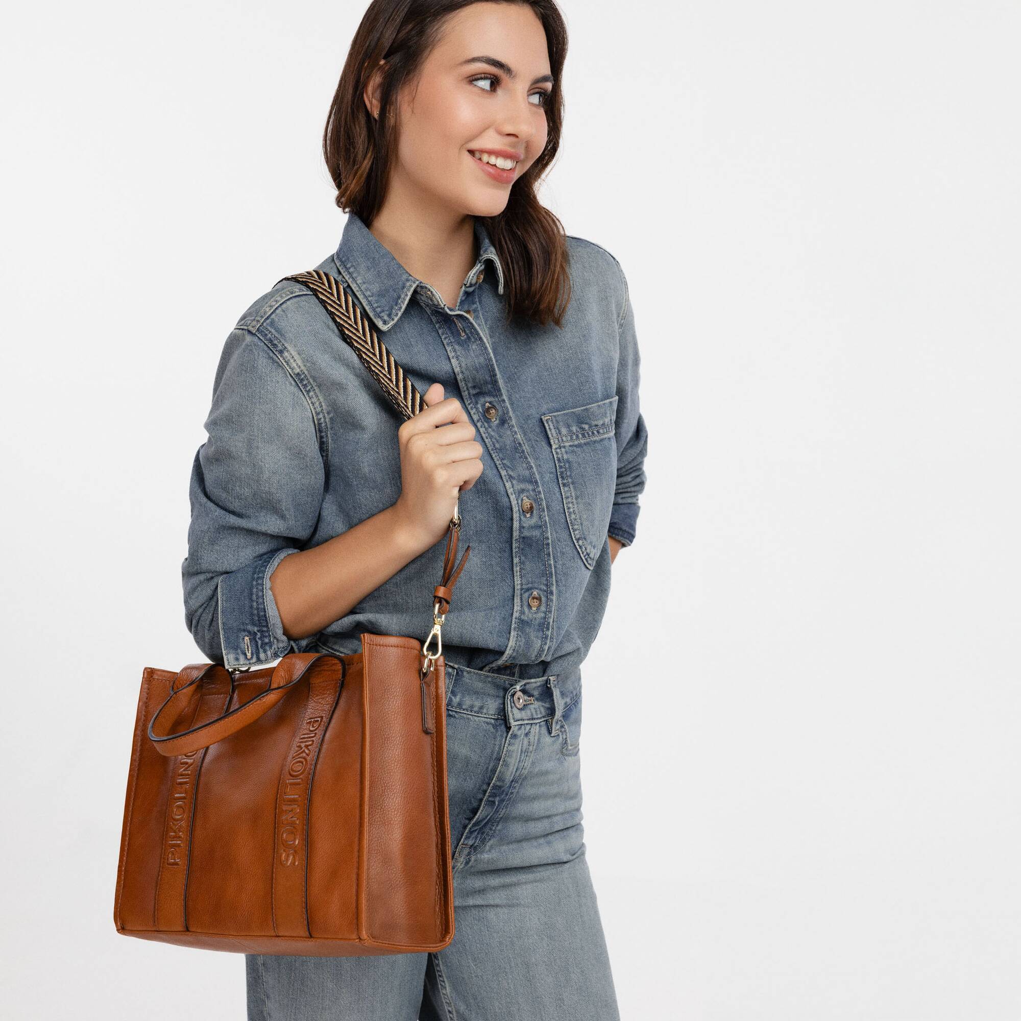 null | ALCUDIA WHA-354C2, BRANDY, large image number 90-WHA-354C2_250_Pikolinos_ALCUDIA_BRANDY_full.jpg | null