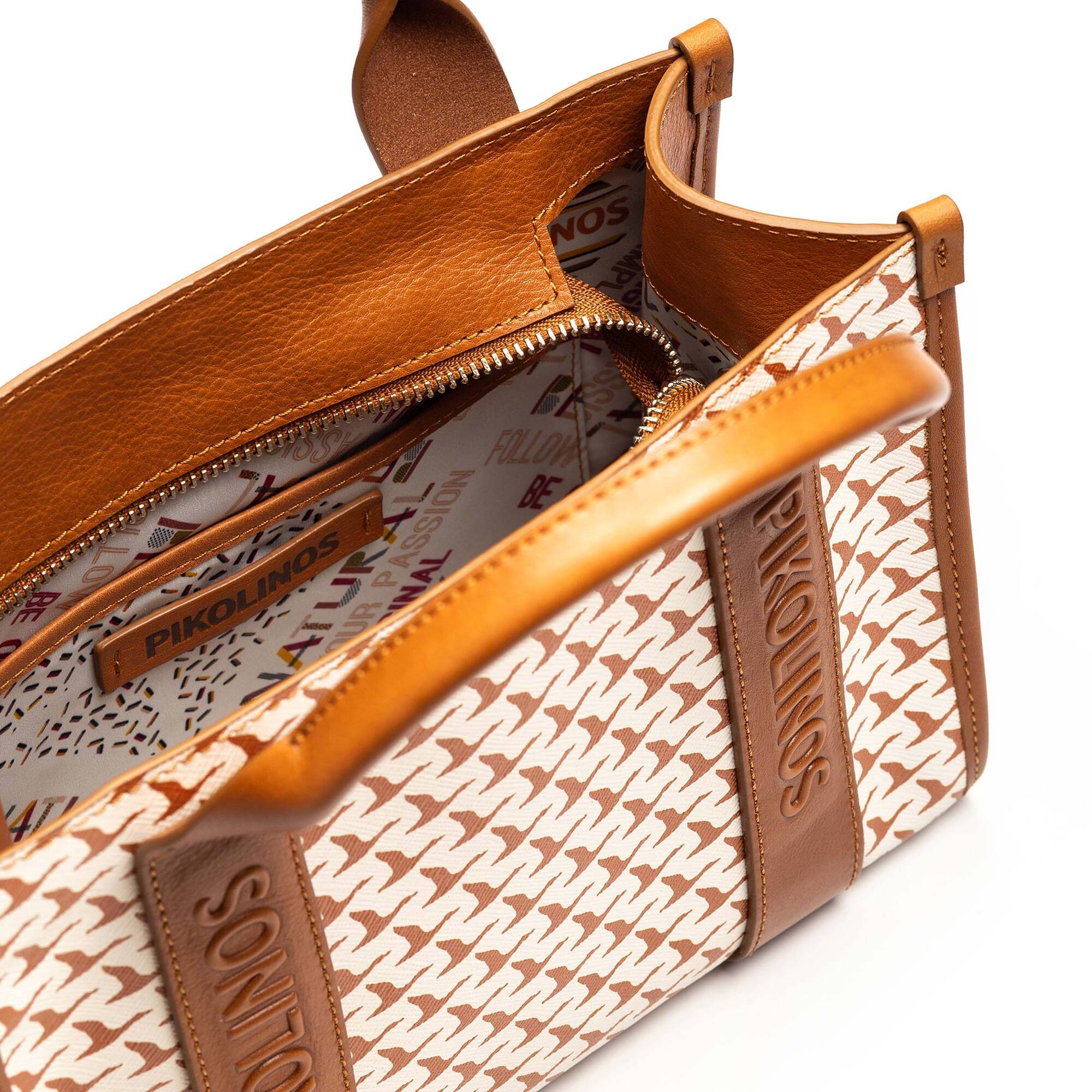 null | ALCUDIA WHA-395, NATA, large image number 100-WHA-395_909_Pikolinos_ALCUDIA_NATA_full.jpg | null