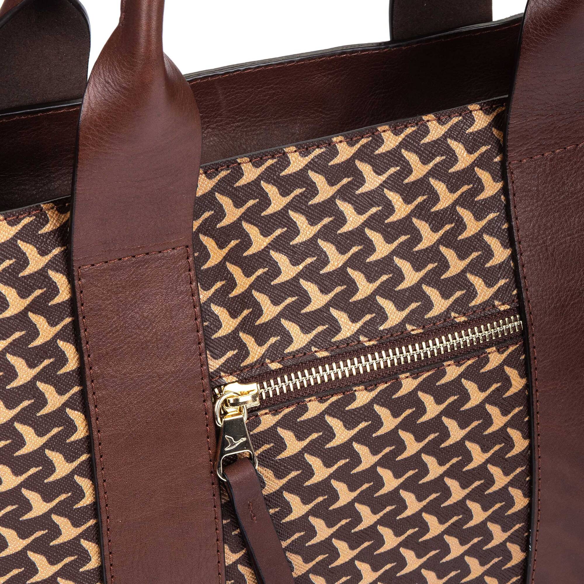 null | ALCUDIA WHA-382, OLMO, large image number 60-WHA-382_113_Pikolinos_ALCUDIA_OLMO_full.jpg | null