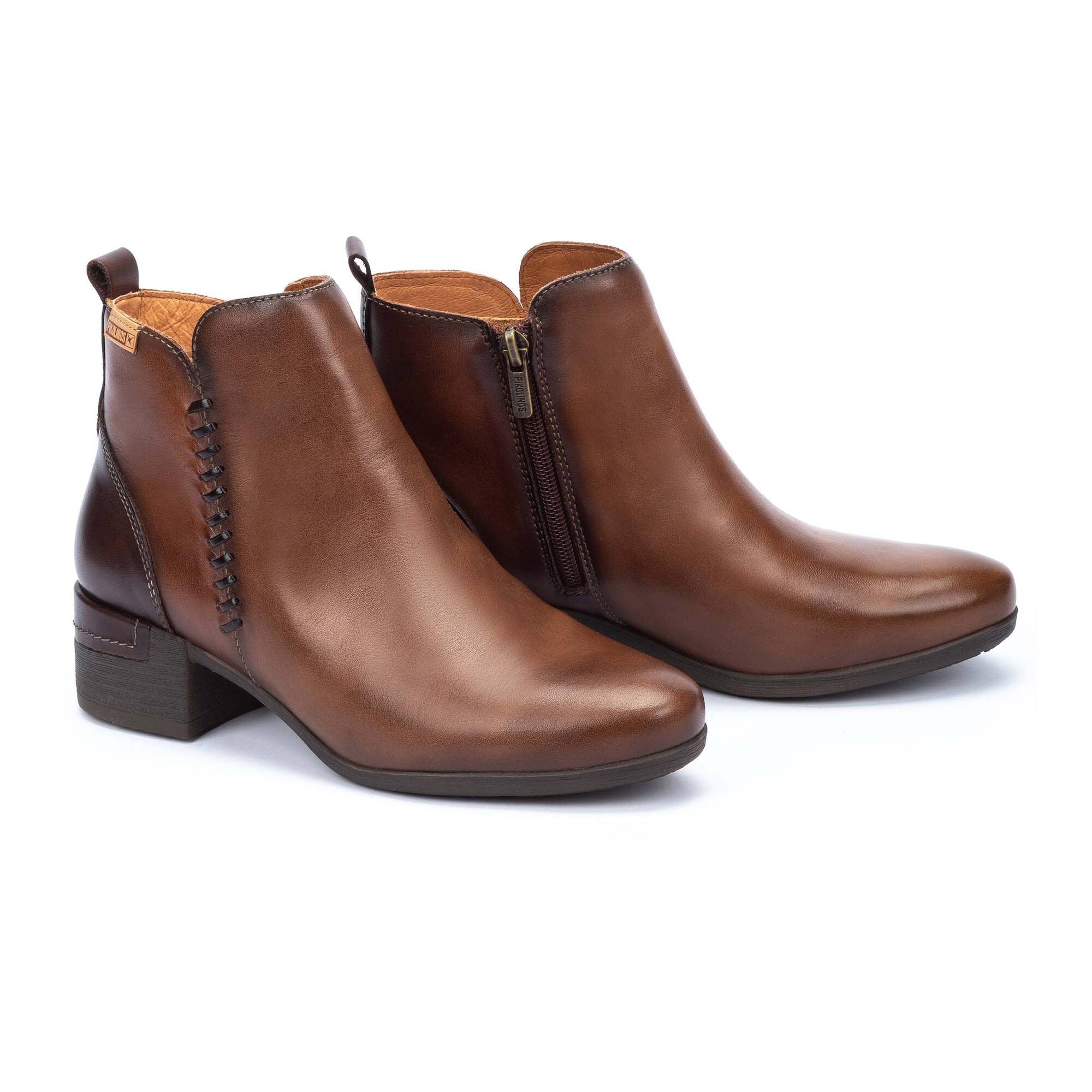 Pikolinos leather boots 2025