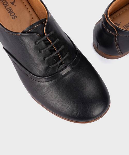 Platte schoenen | CARMONA W2S-4540CO | BLACK | Pikolinos