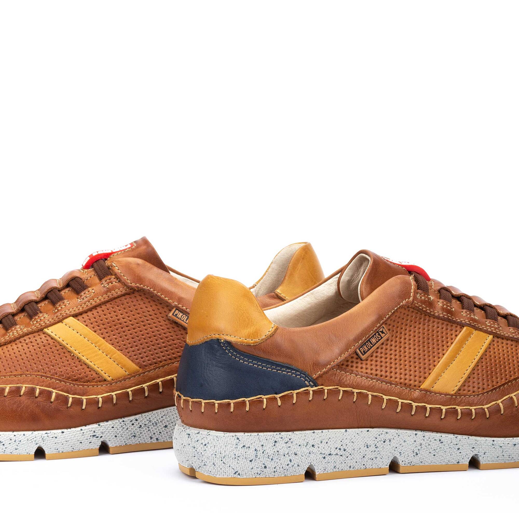 Brands like pikolinos hot sale