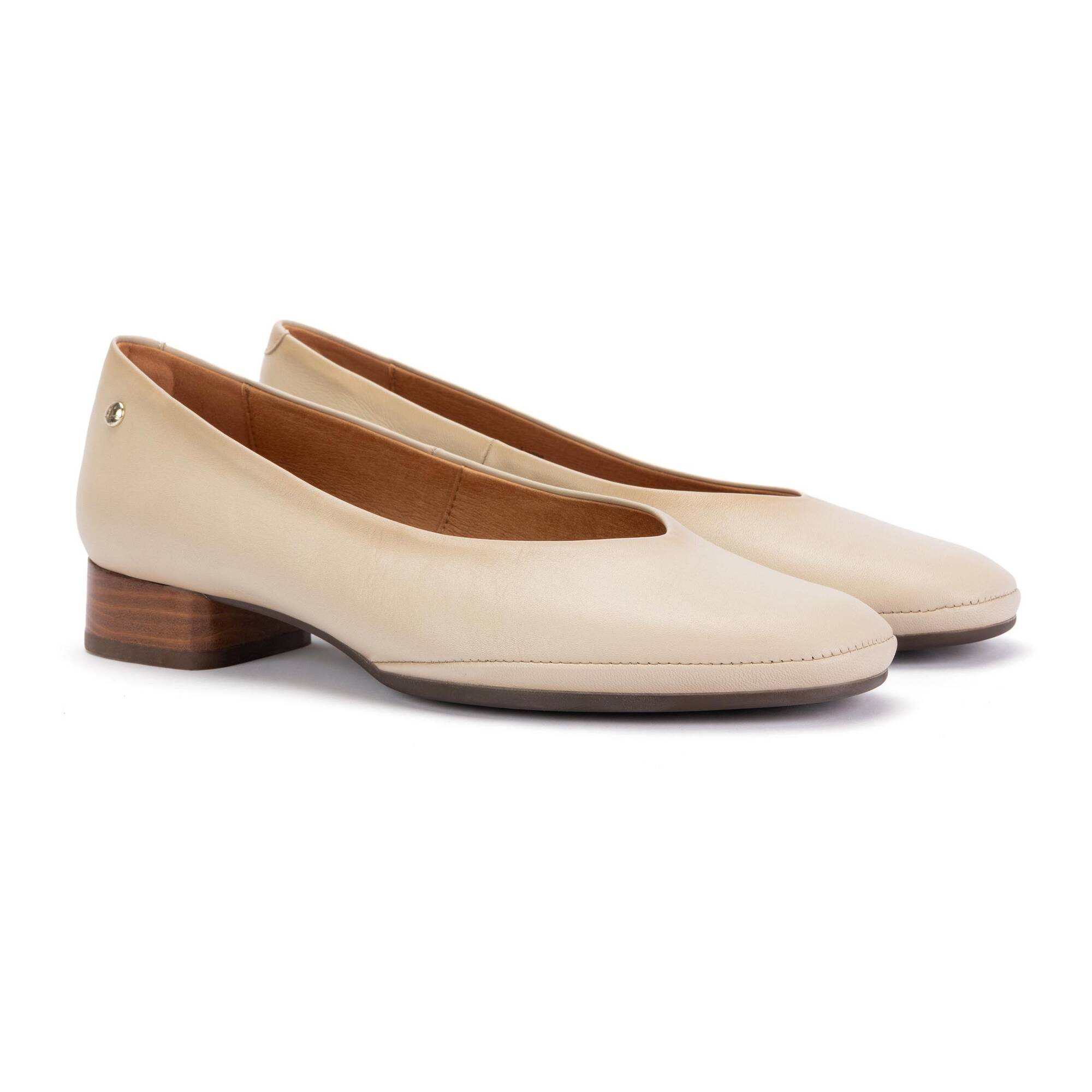 Zapatos tac&oacute;n | UBEDA HAW2N-5627CO, MARFIL, large image number 20-HAW2N-5627CO_807_Pikolinos_UBEDA_MARFIL_full.jpg | null