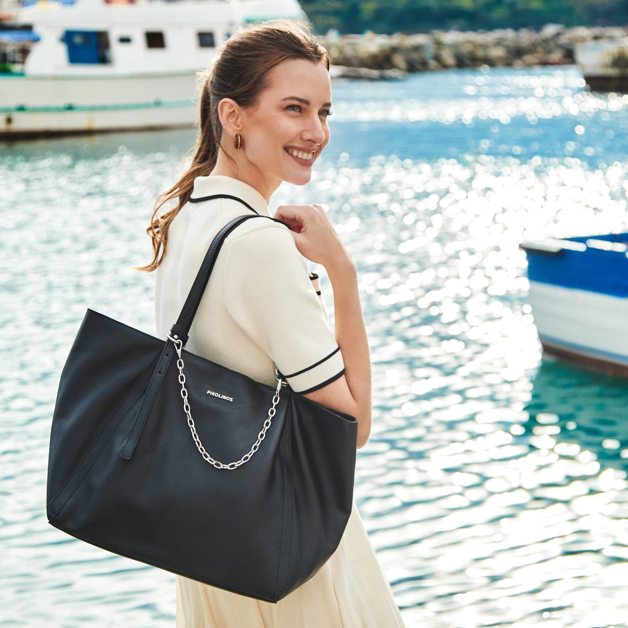 null | MOURO WHA-389, BLACK, large image number 91-WHA-389_000_Pikolinos_MOURO_BLACK_full.jpg | null