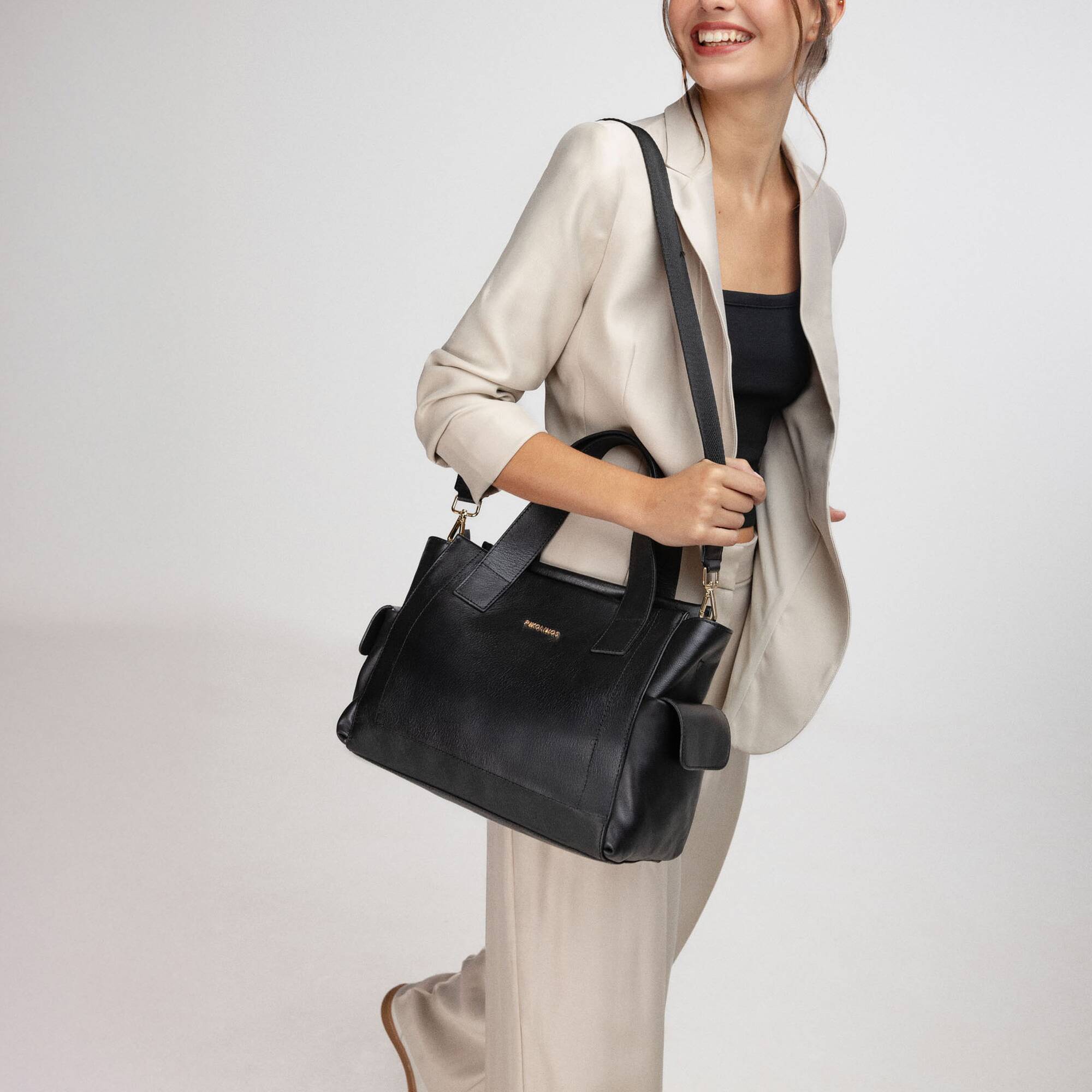 null | PAU WHA-374C1, BLACK, large image number 90-WHA-374C1_000_Pikolinos_PAU_BLACK_full.jpg | null