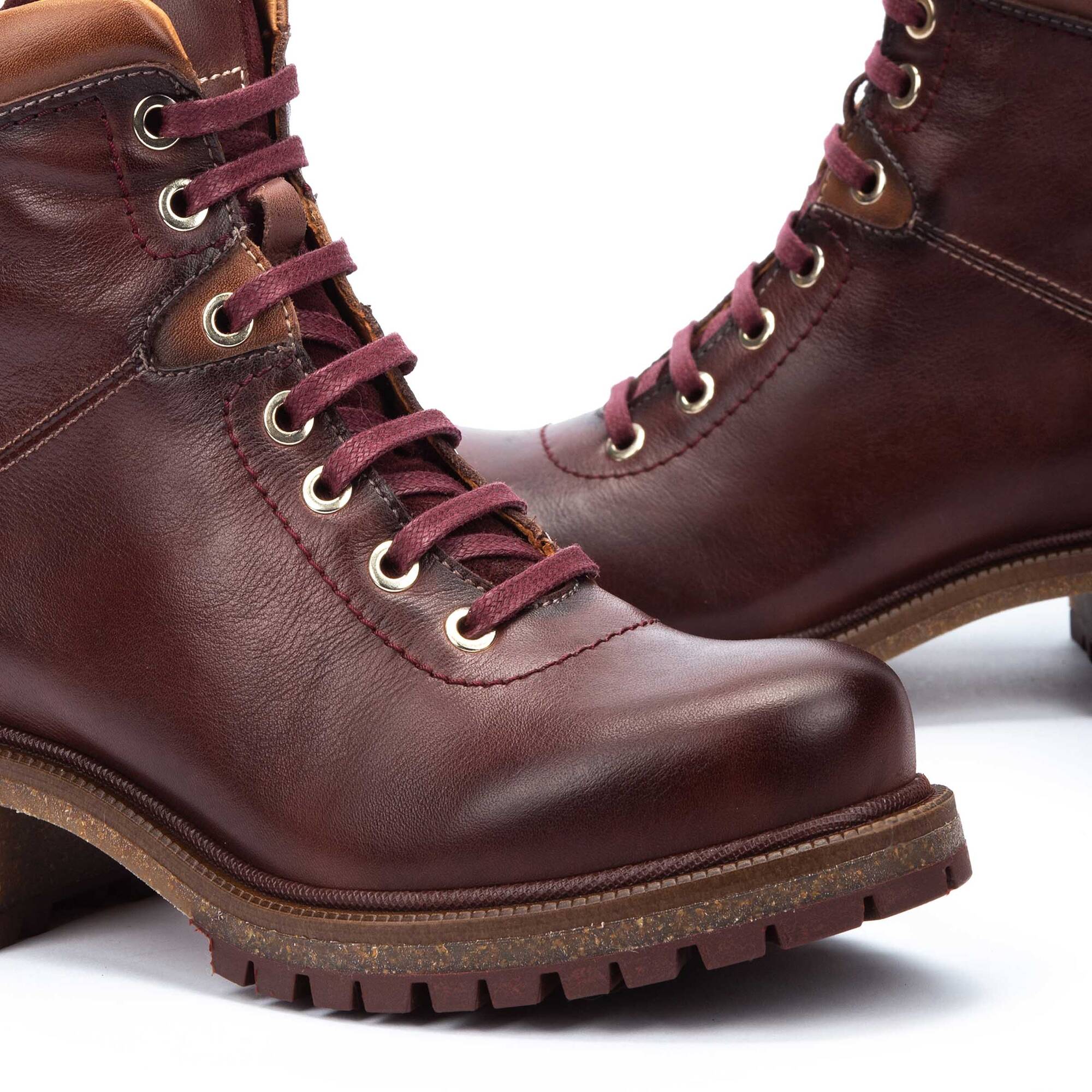 Botines planos | ASPE PKW9Z-8694C1, CAOBA, large image number 60-PKW9Z-8694C1_130_Pikolinos_ASPE_CAOBA_full.jpg | null