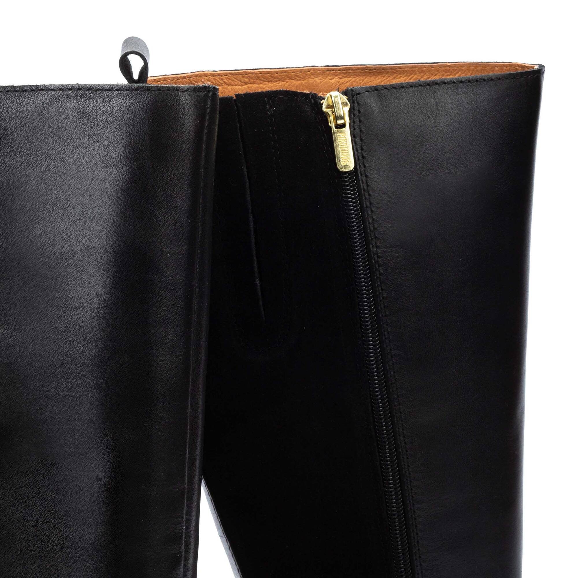 Botas | DAROCA W1U-9561C1XW, BLACK, large image number 60-W1U-9561C1XW_000_Pikolinos_DAROCA_BLACK_full.jpg | null