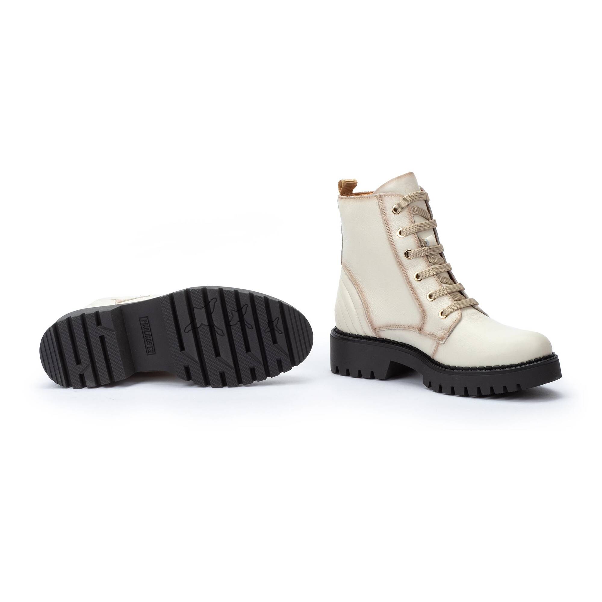 Botines planos | AVILES W6P-8560, NATA, large image number 70-W6P-8560_909_Pikolinos_AVILES_NATA_full.jpg | null