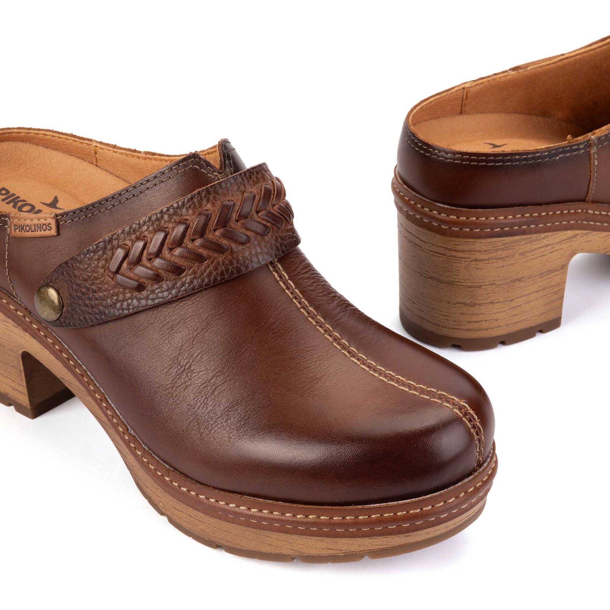Clogs | SORT W6F-5791C2, CUERO, large image number 60-W6F-5791C2_202_Pikolinos_SORT_CUERO_full.jpg | null