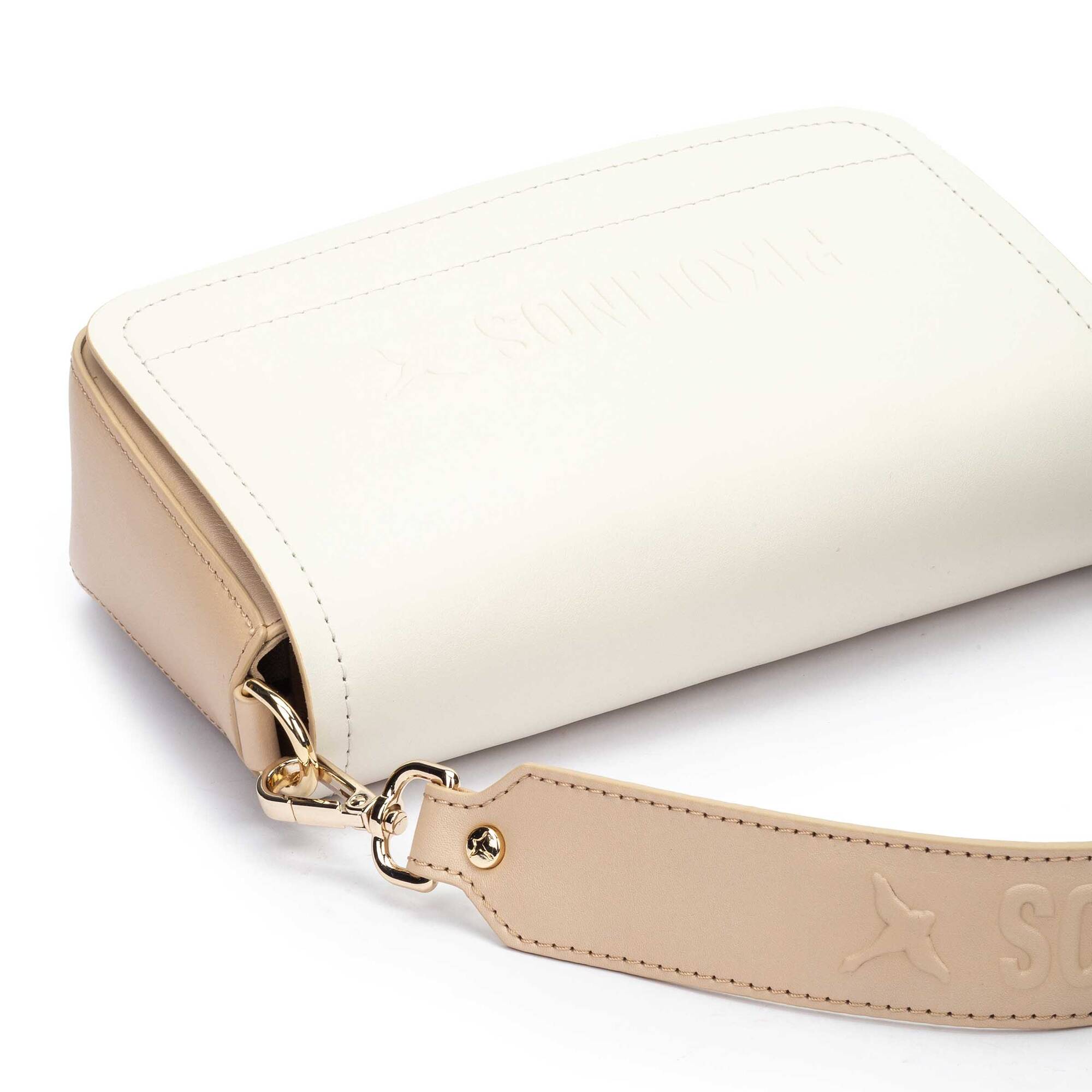 null | BAEZA WHA-1132C1, MARFIL, large image number 60-WHA-1132C1_807_Pikolinos_BAEZA_MARFIL_full.jpg | null