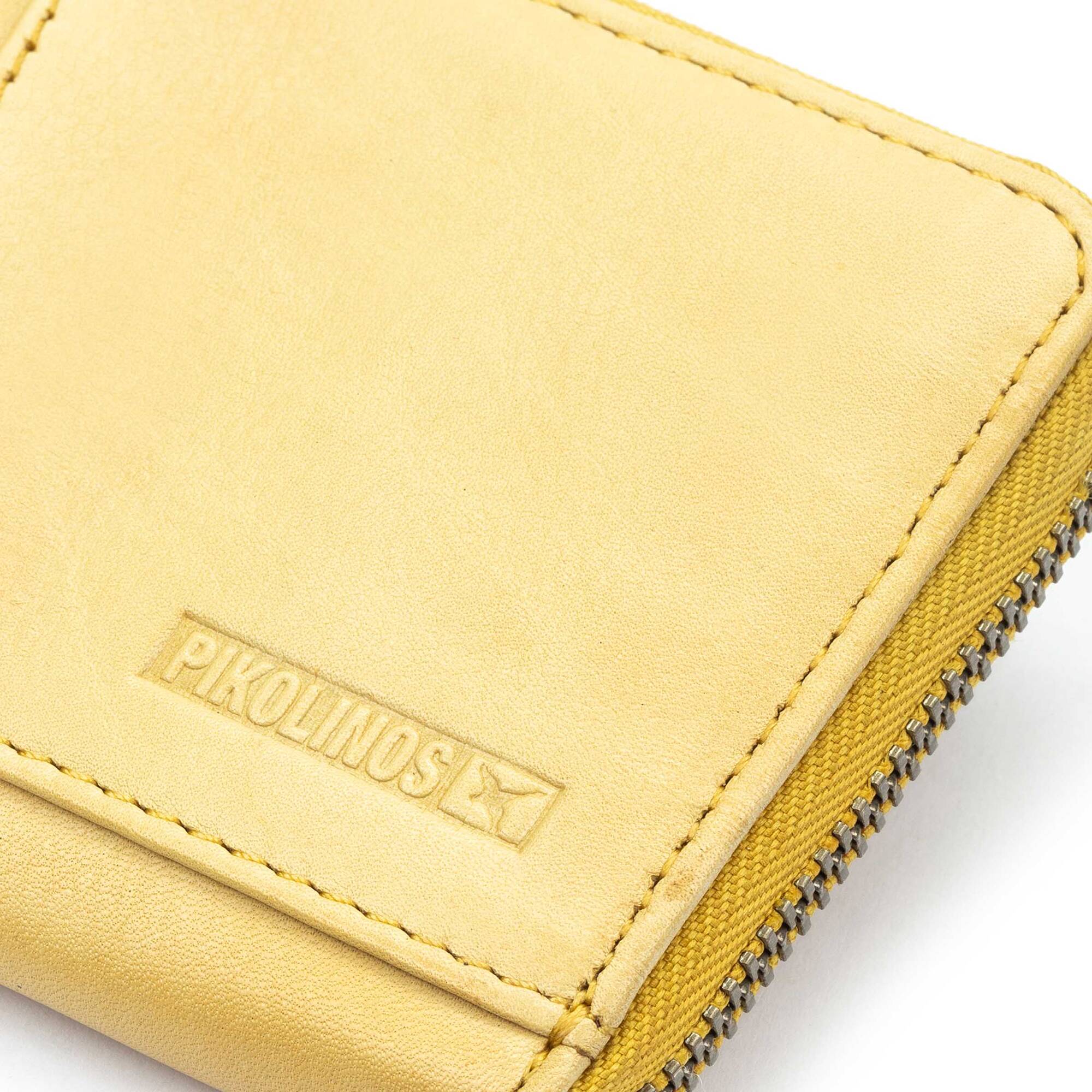 null | COMPLEMENTOS WAC-W261, SOL, large image number 60-WAC-W261_757_Pikolinos_COMPLEMENTOS_SOL_full.jpg | null