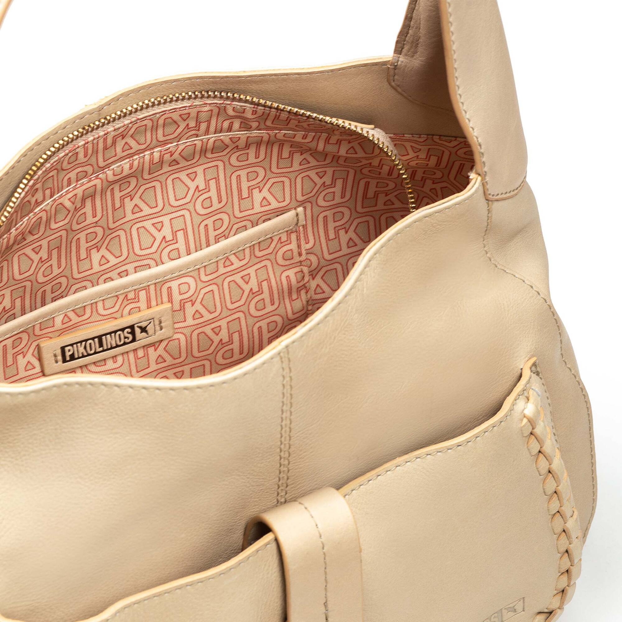 null | MARO WHA-665, MARFIL, large image number 100-WHA-665_807_Pikolinos_MARO_MARFIL_full.jpg | null