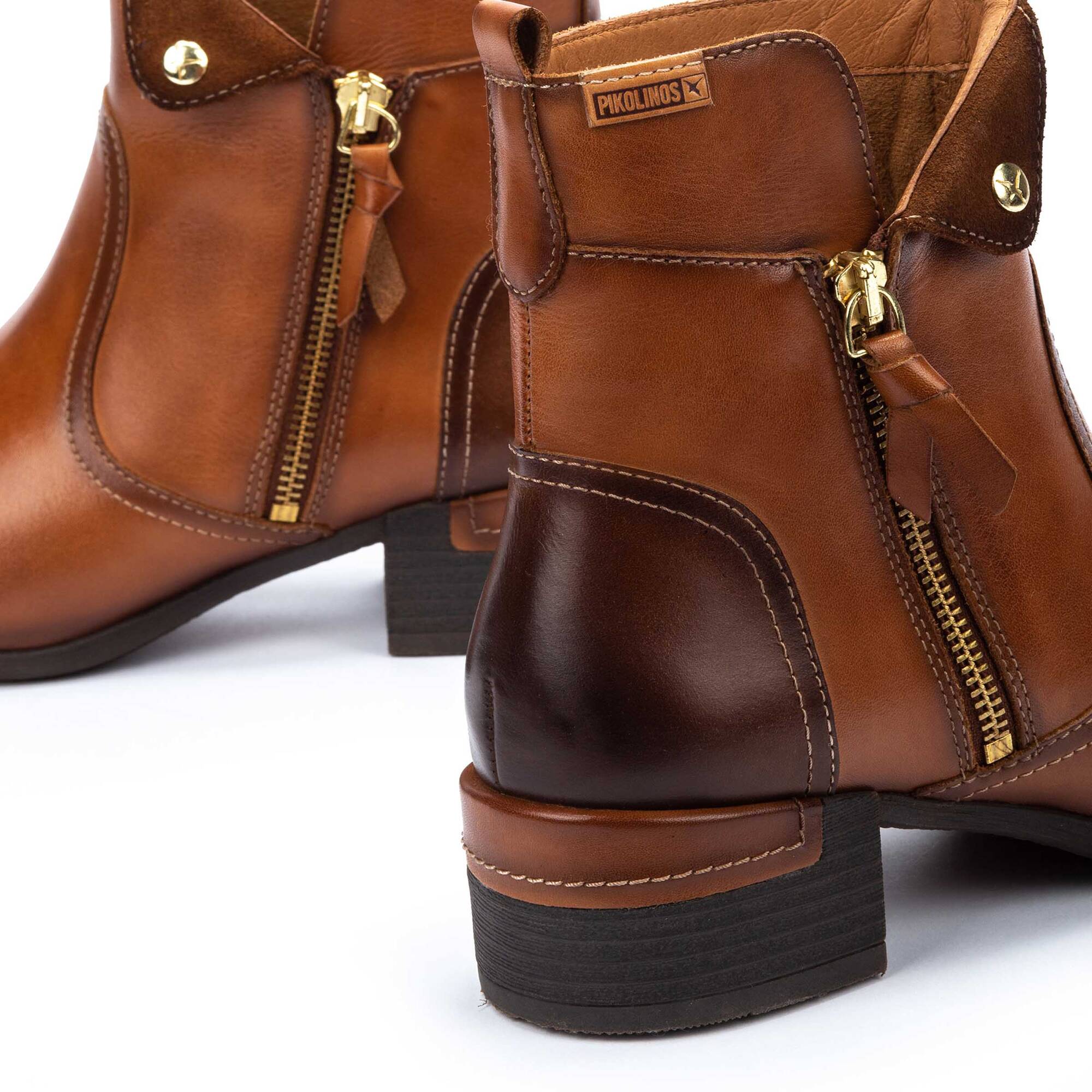 Women s Leather Shoes MALAGA W6W 8526C1 OUTLET Pikolinos