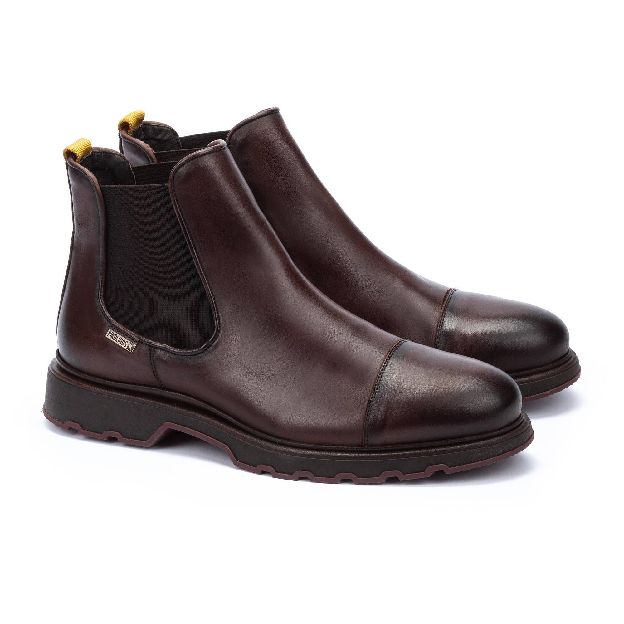Pikolinos chelsea boot 2025