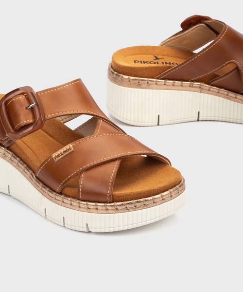 Wedges and platforms | GOMERA W0K-0827C1 | BRANDY | Pikolinos