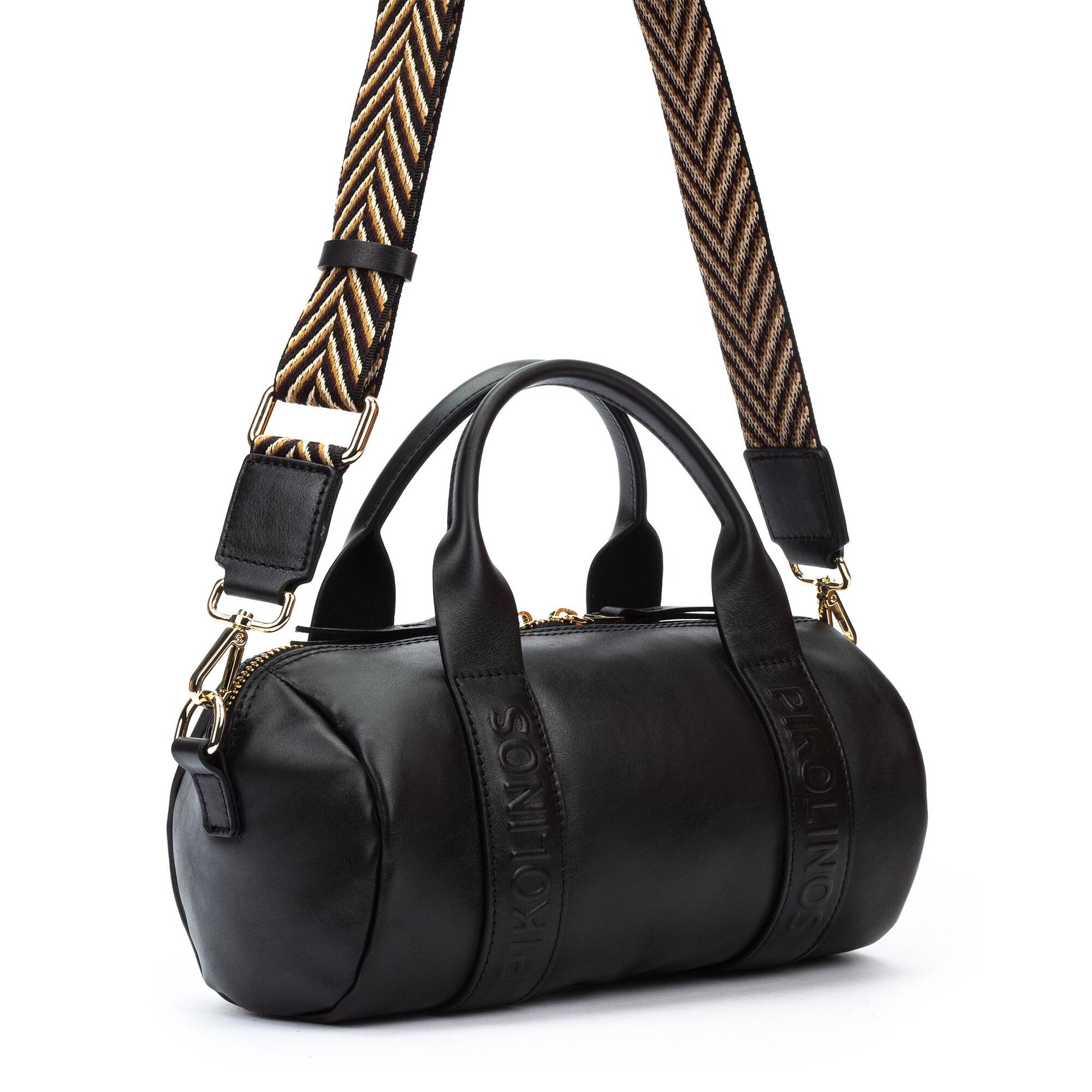 null | ALCUDIA WHA-427, BLACK, large image number 20-WHA-427_000_Pikolinos_ALCUDIA_BLACK_full.jpg | null