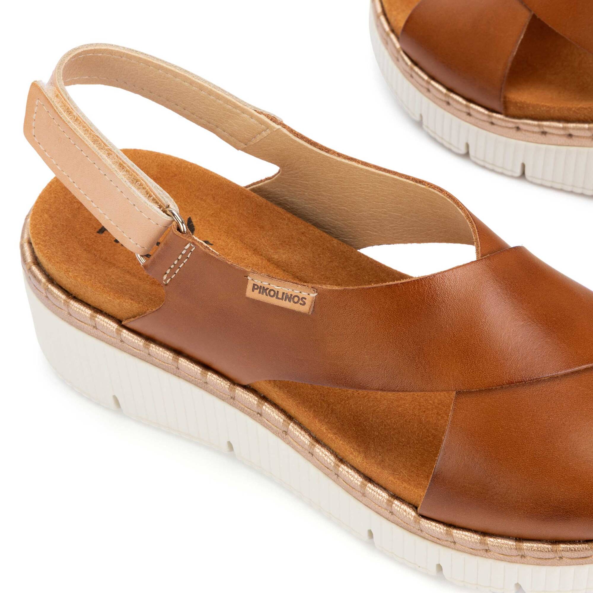 Keilabsatz & Plateau | GOMERA W0K-0606C1, BRANDY, large image number 60-W0K-0606C1_250_Pikolinos_GOMERA_BRANDY_full.jpg | null