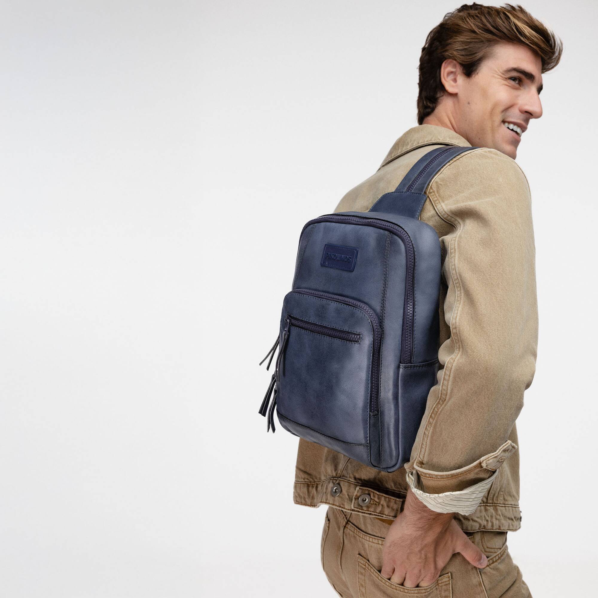 null | VALLS MHA-795, BLUE, large image number 90-MHA-795_300_Pikolinos_VALLS_BLUE_full.jpg | null