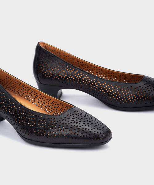 Heels | MANISES W2X-5657 | BLACK | Pikolinos