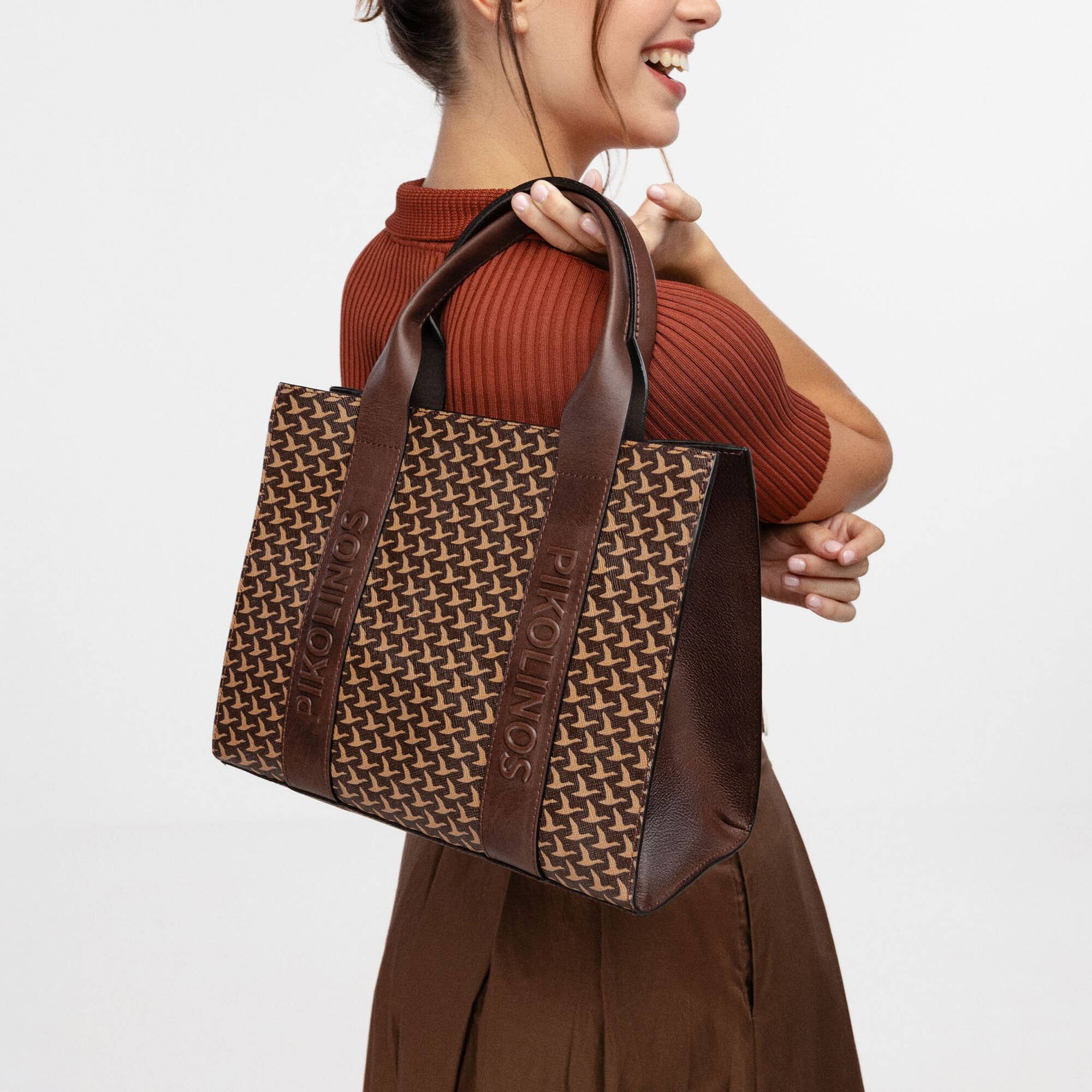 null | ALCUDIA WHA-382, OLMO, large image number 90-WHA-382_113_Pikolinos_ALCUDIA_OLMO_full.jpg | null