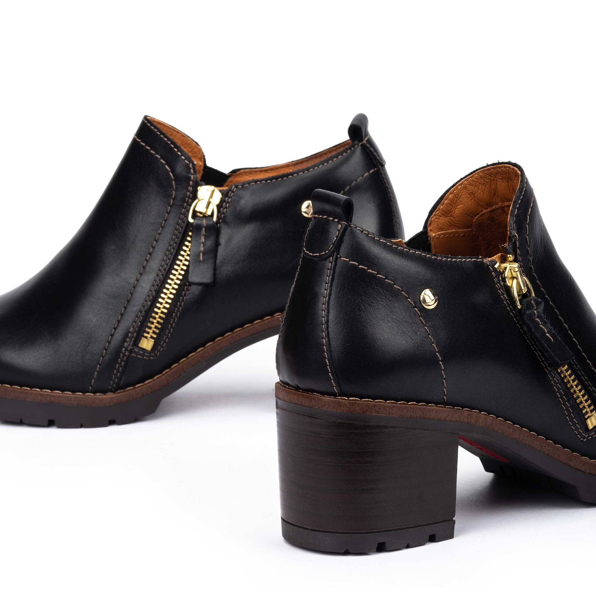 Abotinados | LLANES W7H-7563, BLACK, large image number 60-W7H-7563_000_Pikolinos_LLANES_BLACK_full.jpg | null