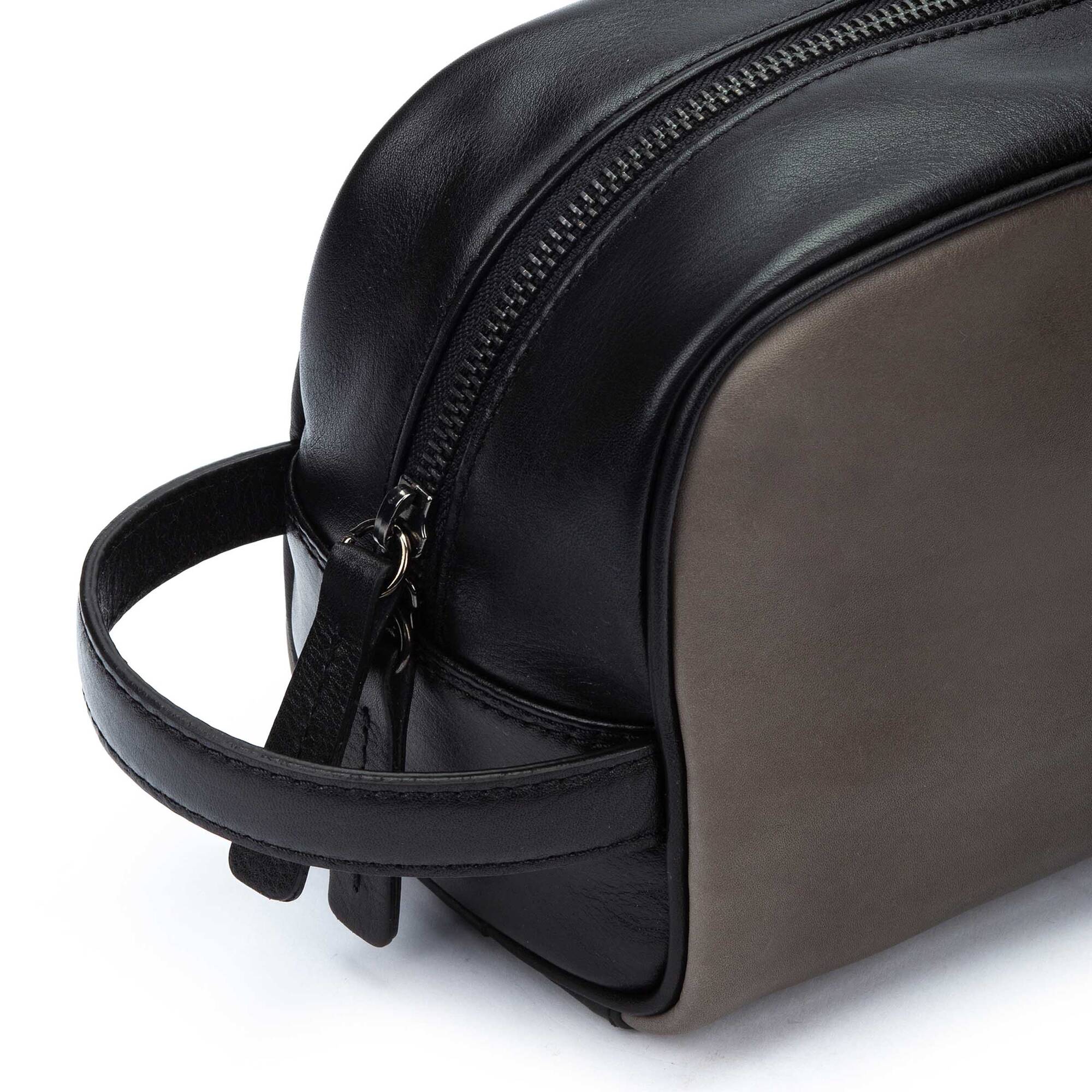 null | VALLS MAC-TB00, BLACK, large image number 60-MAC-TB00_000_Pikolinos_COMPLEMENTOS_BLACK_full.jpg | null