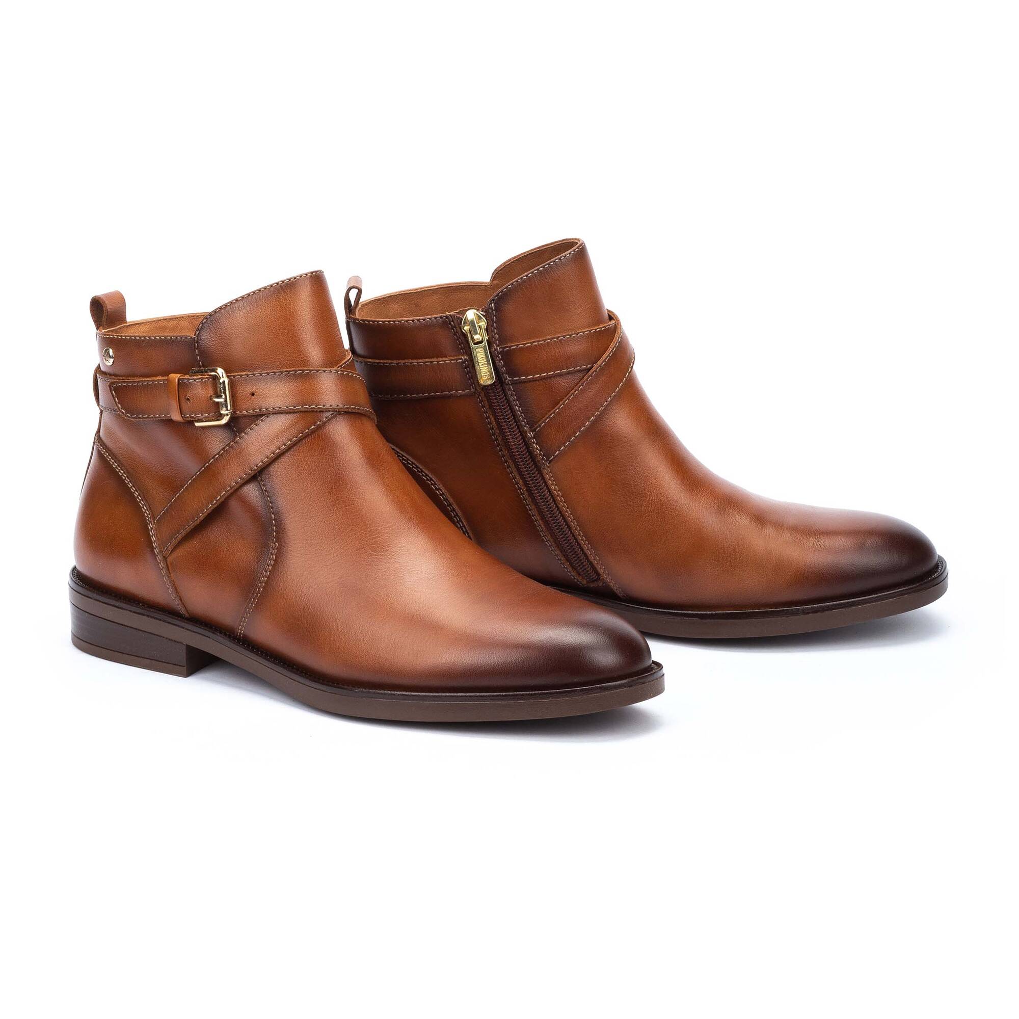 Pikolinos royal bootie shop