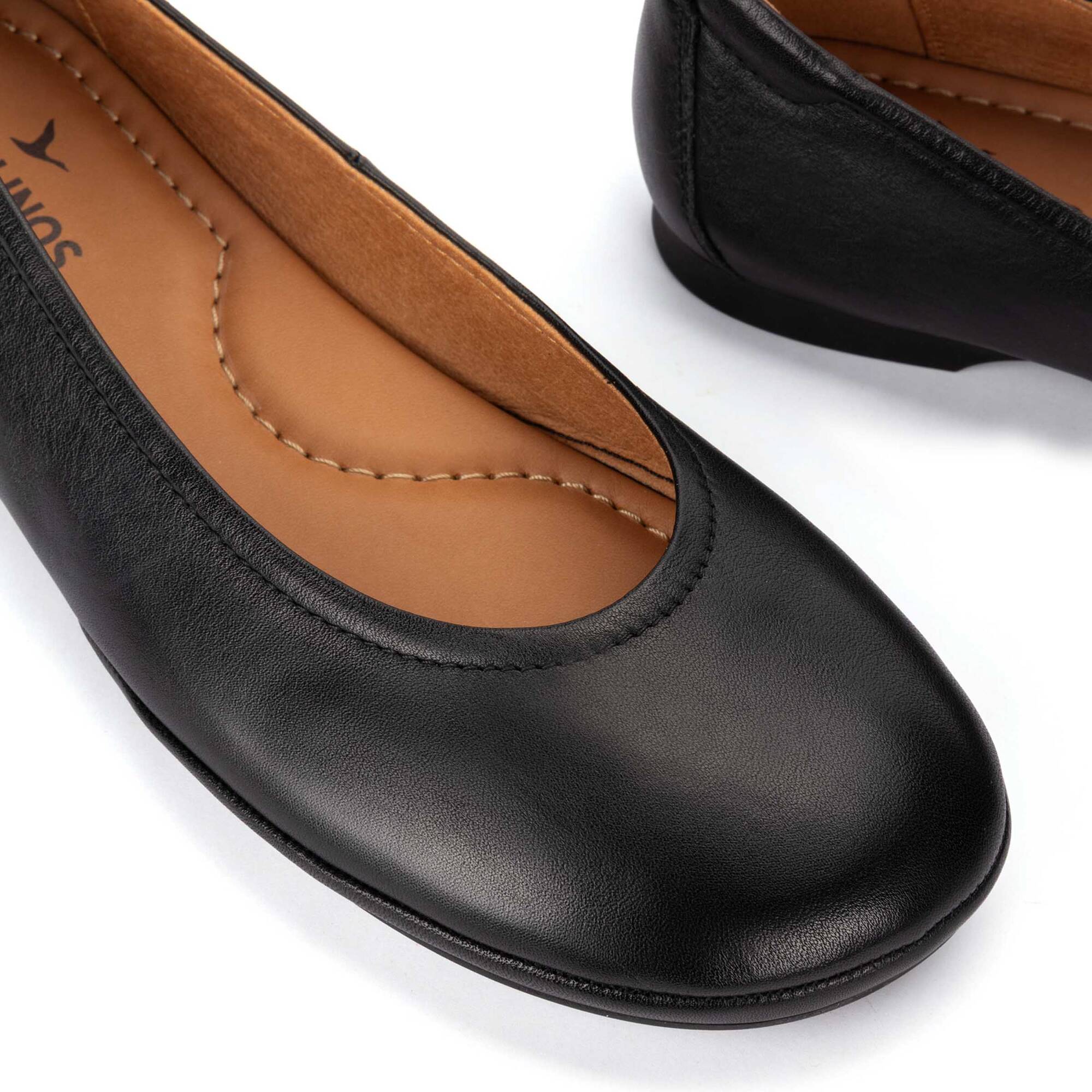 Ballerines | CARMONA W2S-2655CO, BLACK, large image number 60-W2S-2655CO_000_Pikolinos_CARMONA_BLACK_full.jpg | null