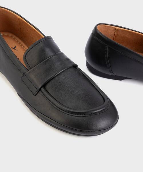Loafers | CARMONA W2S-3964CO | BLACK | Pikolinos
