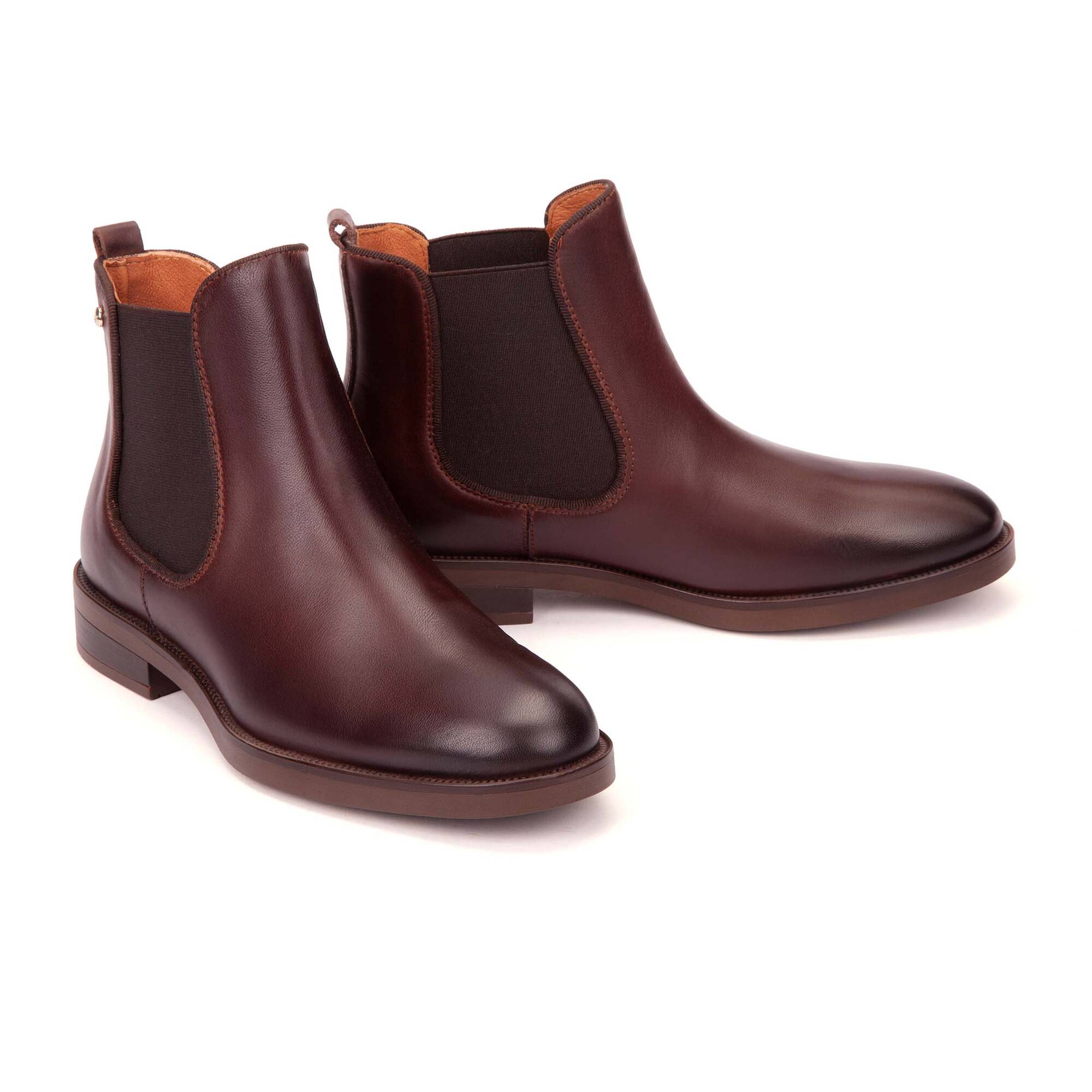 Flat ankle boots | PUERTOLLANO W3C-8594, CAOBA, large image number 100-W3C-8594_130_Pikolinos_PUERTOLLANO_CAOBA_full.jpg | null