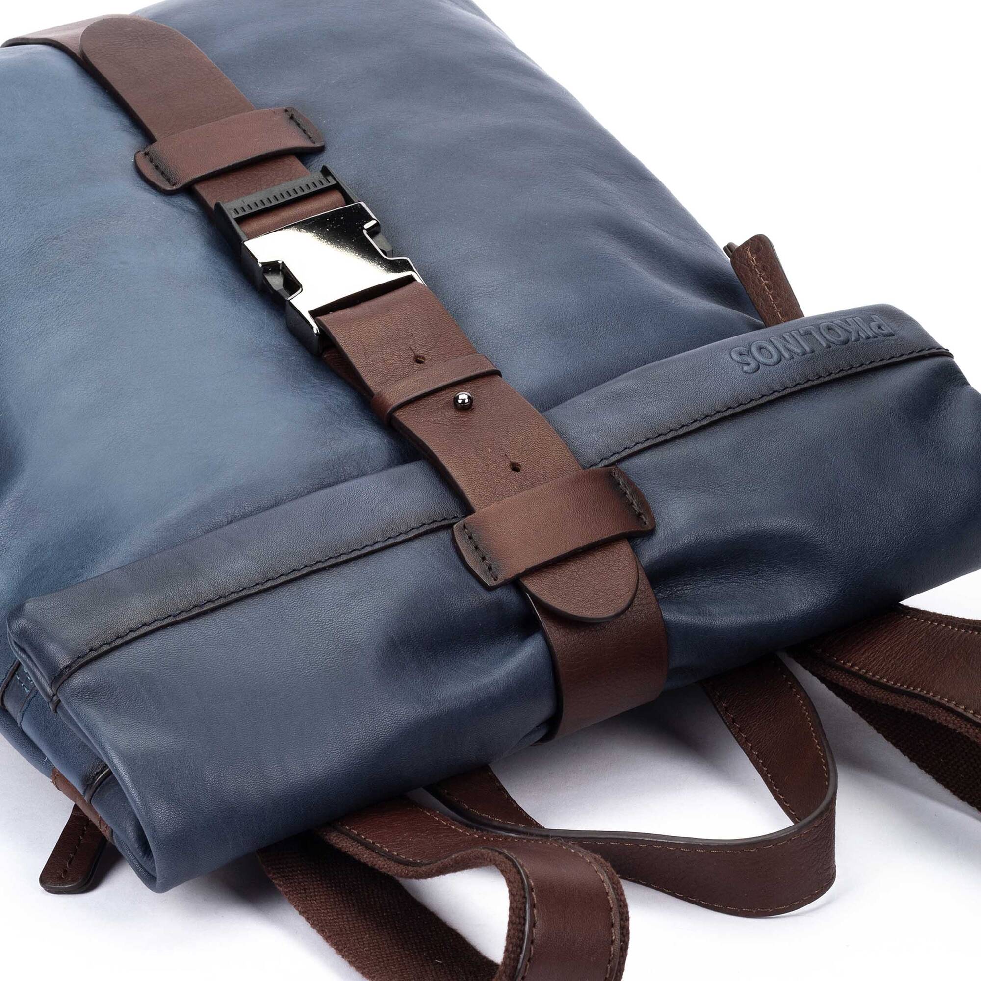 null | BURELA MHA-792C2, BLUE, large image number 60-MHA-792C2_300_Pikolinos_BURELA_BLUE_full.jpg | null