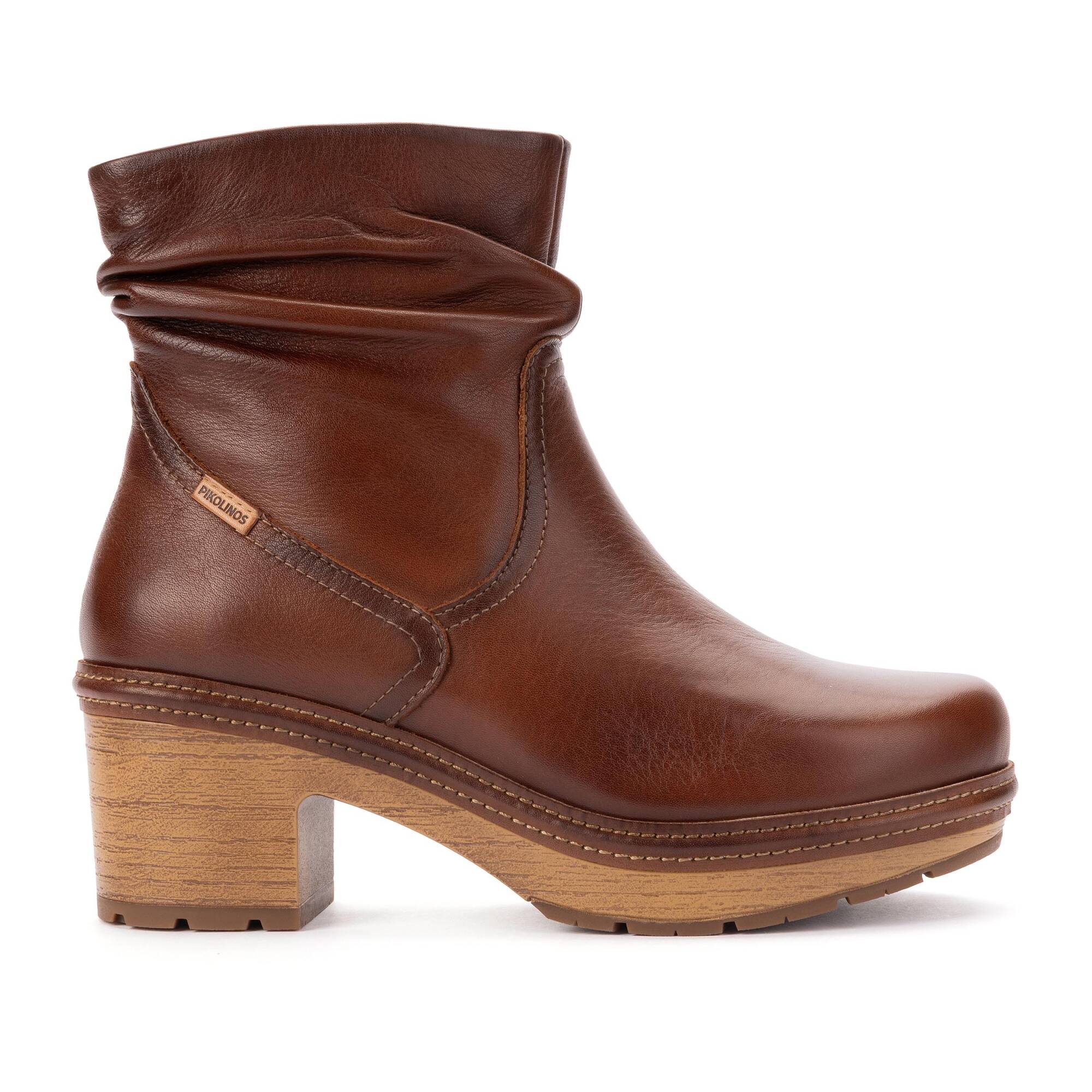 Stiefeletten mit Absatz | SORT W6F-8887, CUERO, large image number 10-W6F-8887_202_Pikolinos_SORT_CUERO_full.jpg | null