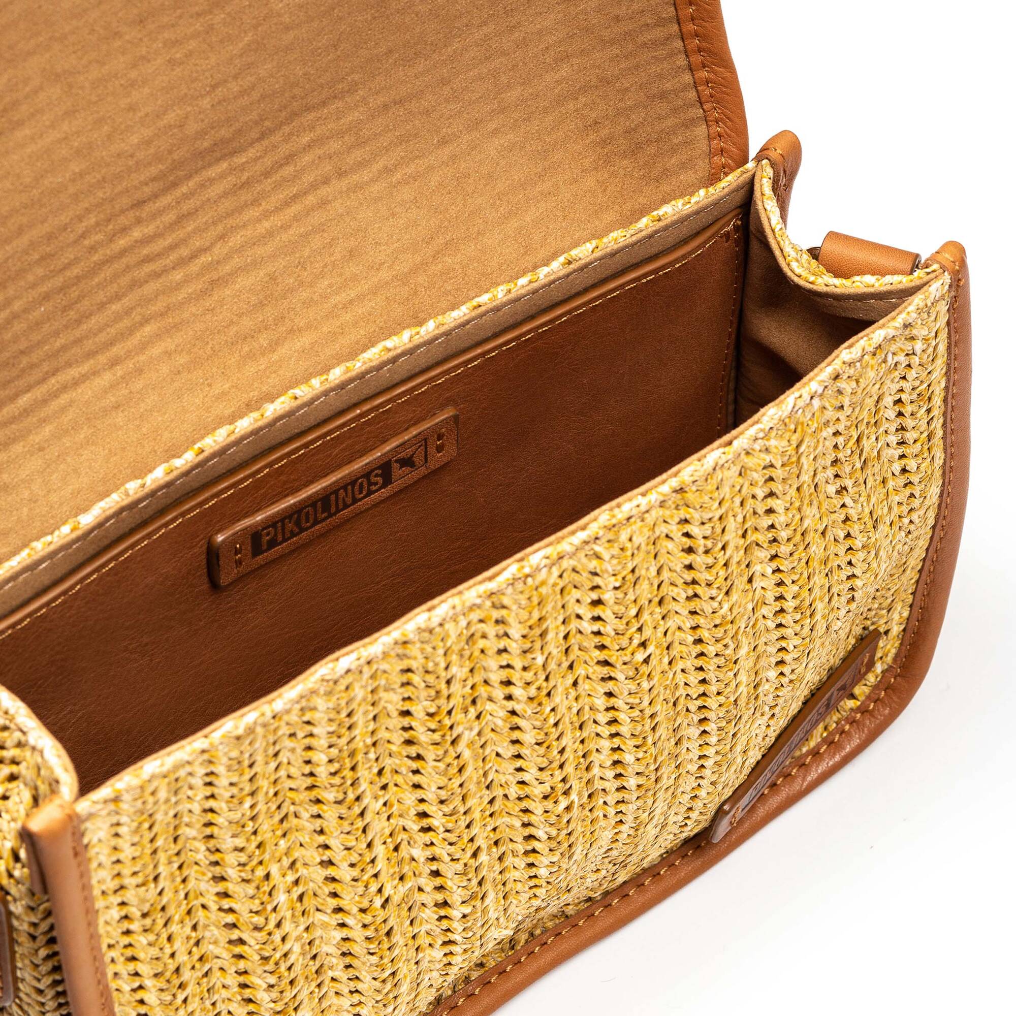 null | ALTAFULLA WHA-1139, BRANDY, large image number 100-WHA-1139_250_Pikolinos_ALTAFULLA_BRANDY_full.jpg | null