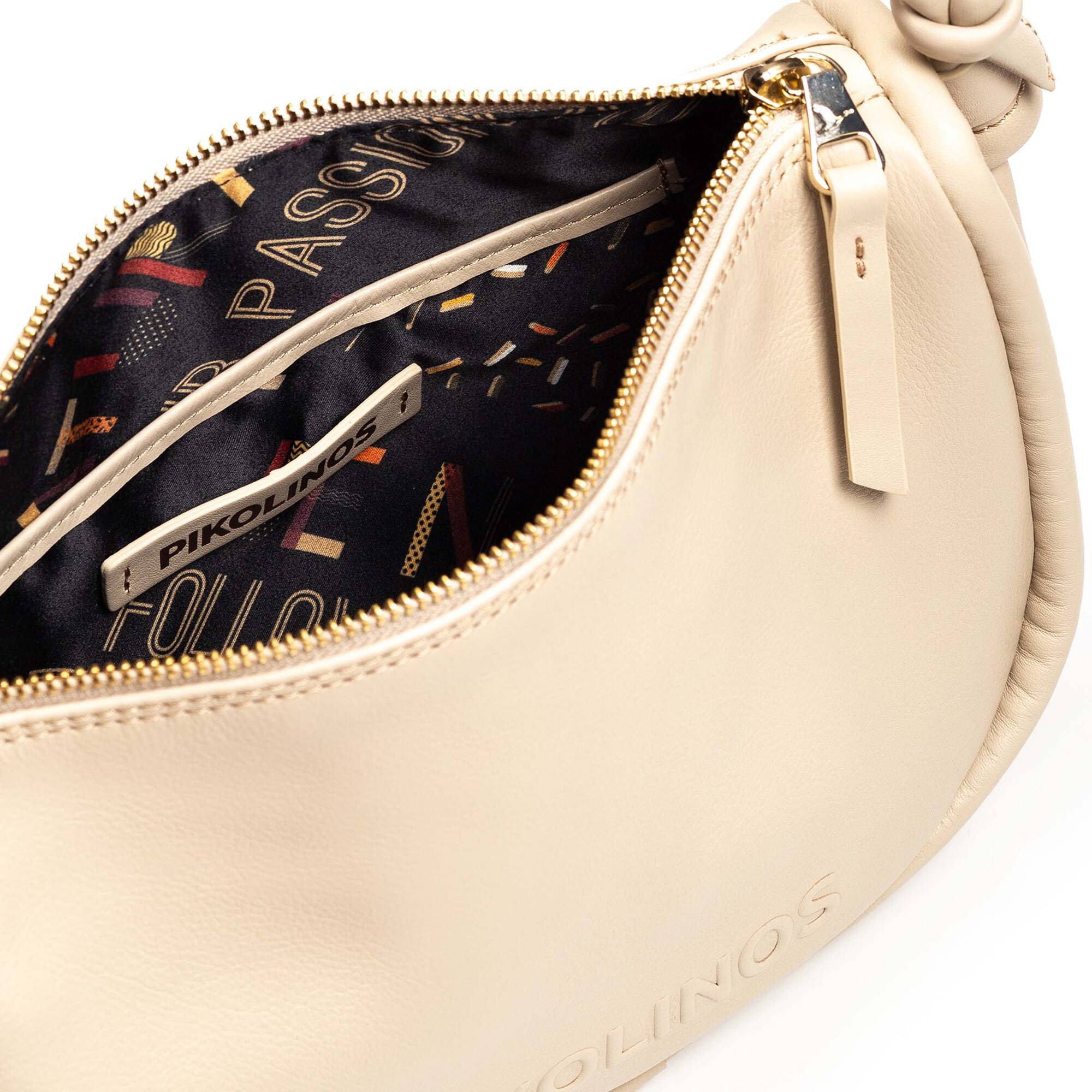 null | PALS WHA-1135, MARFIL, large image number 100-WHA-1135_807_Pikolinos_PALS_MARFIL_full.jpg | null