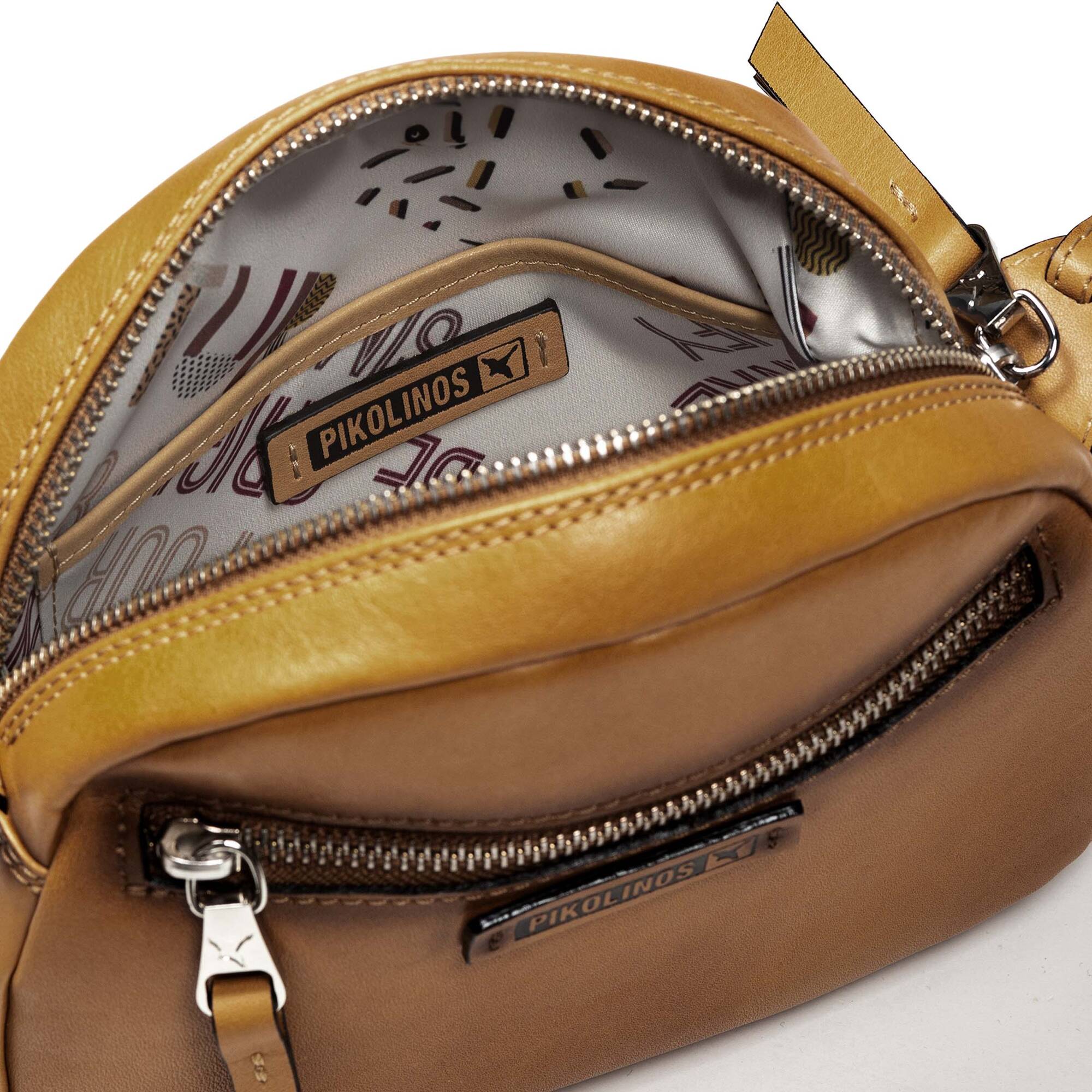 null | DURANGO WHA-1120, CHEDDAR, large image number 100-WHA-1120_717_Pikolinos_DURANGO_CHEDDAR_full.jpg | null