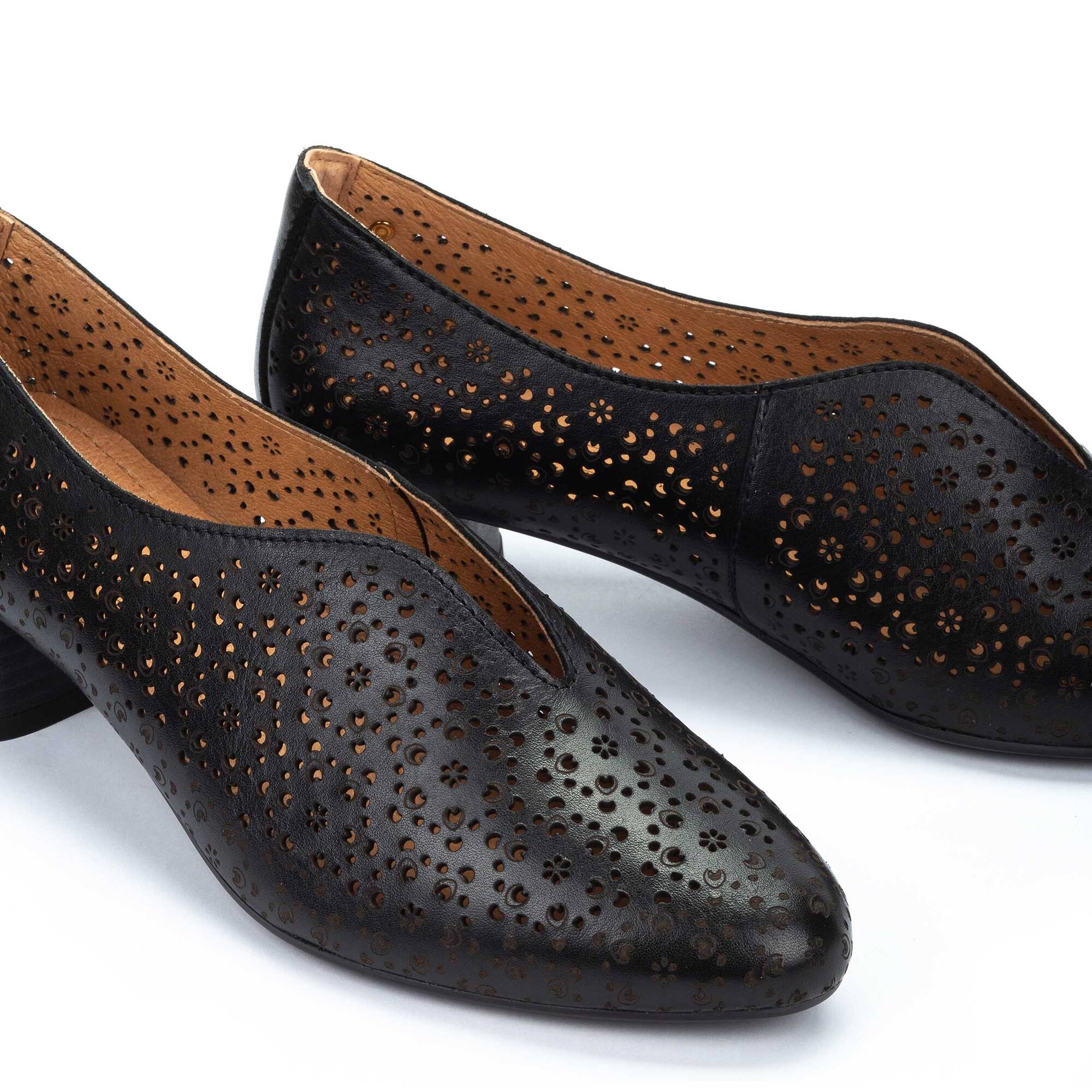 Heels | MIRAVET W3R-5605, BLACK, large image number 60-W3R-5605_000_Pikolinos_MIRAVET_BLACK_full.jpg | null