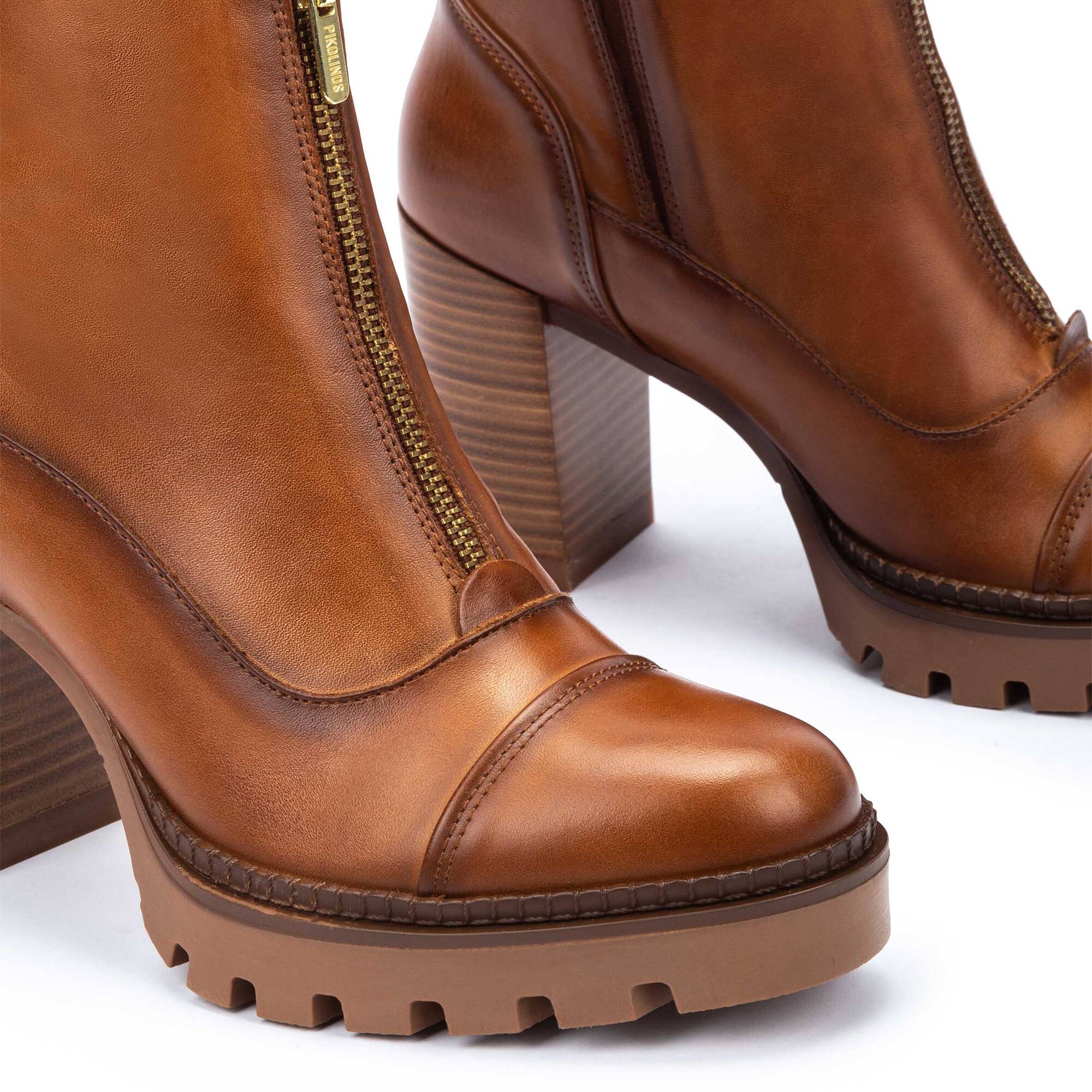 Botines de tac&oacute;n | CERVERA W1J-8829, BRANDY, large image number 60-W1J-8829_250_Pikolinos_CERVERA_BRANDY_full.jpg | null