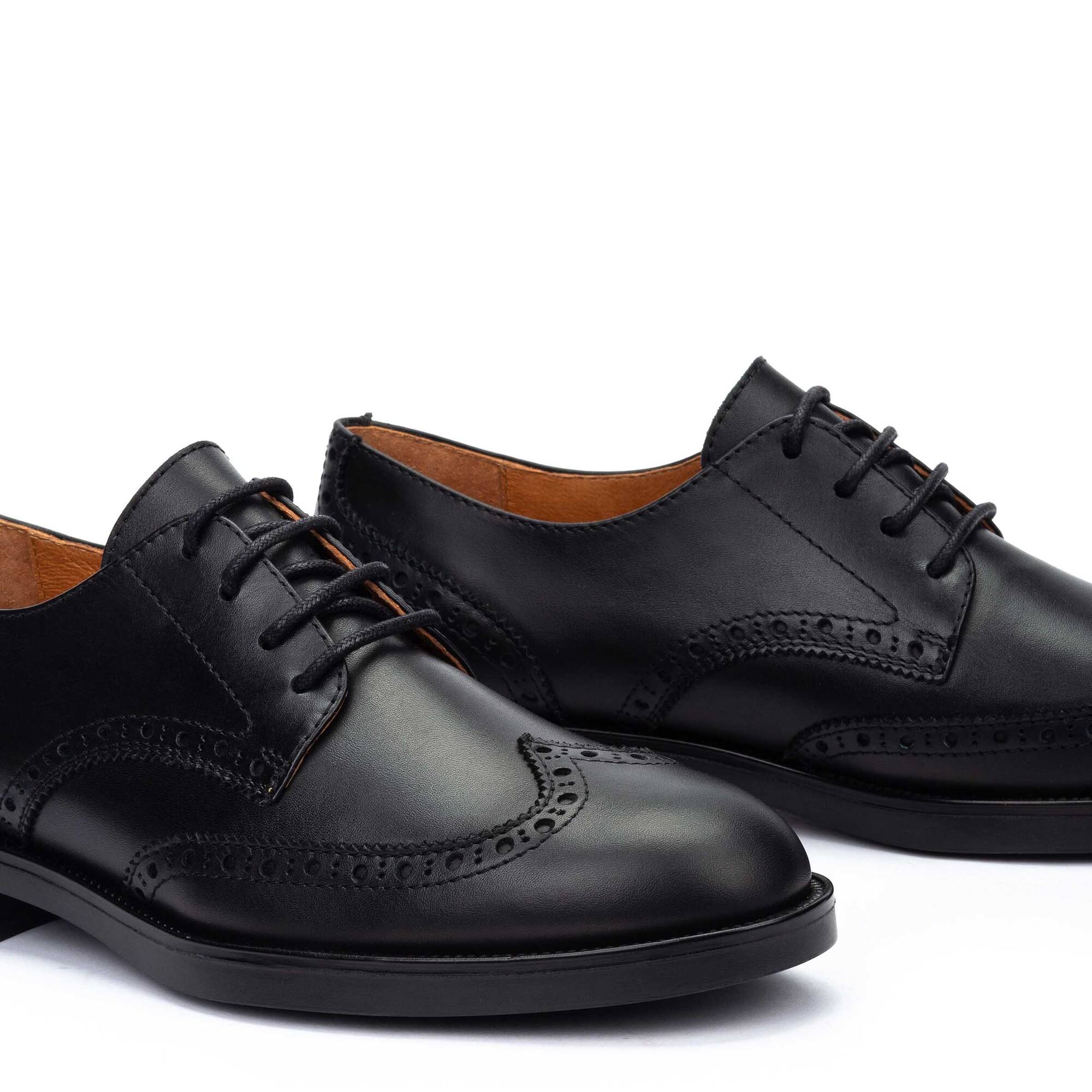 Zapatos planos | PUERTOLLANO W3C-4868, BLACK, large image number 60-W3C-4868_000_Pikolinos_PUERTOLLANO_BLACK_full.jpg | null