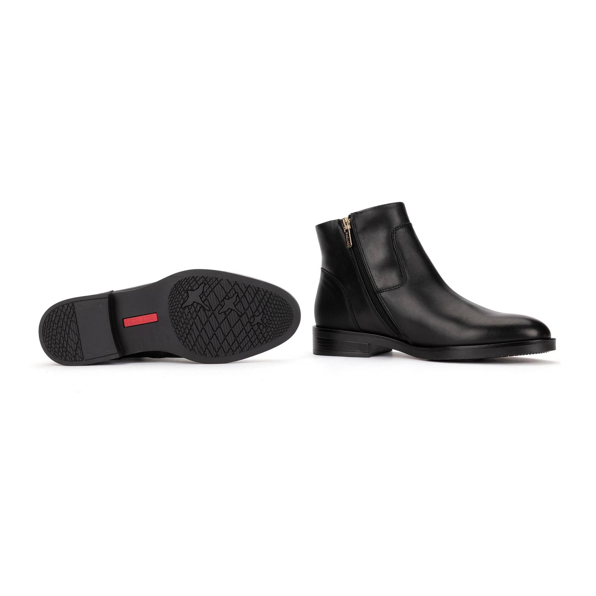 Flat ankle boots | PUERTOLLANO W3C-8911, BLACK, large image number 70-W3C-8911_000_Pikolinos_PUERTOLLANO_BLACK_full.jpg | null