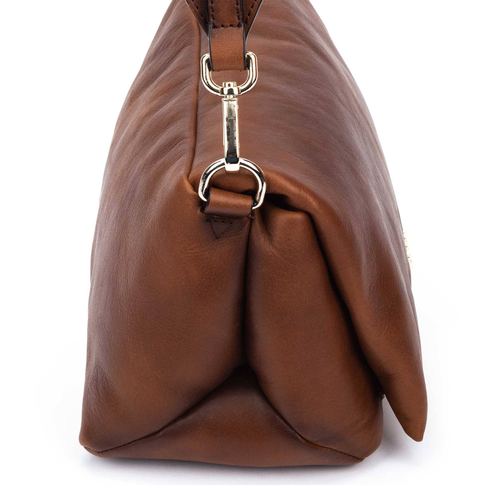 null | PAU WHA-1113C1, CUERO, large image number 60-WHA-1113C1_202_Pikolinos_PAU_CUERO_full.jpg | null