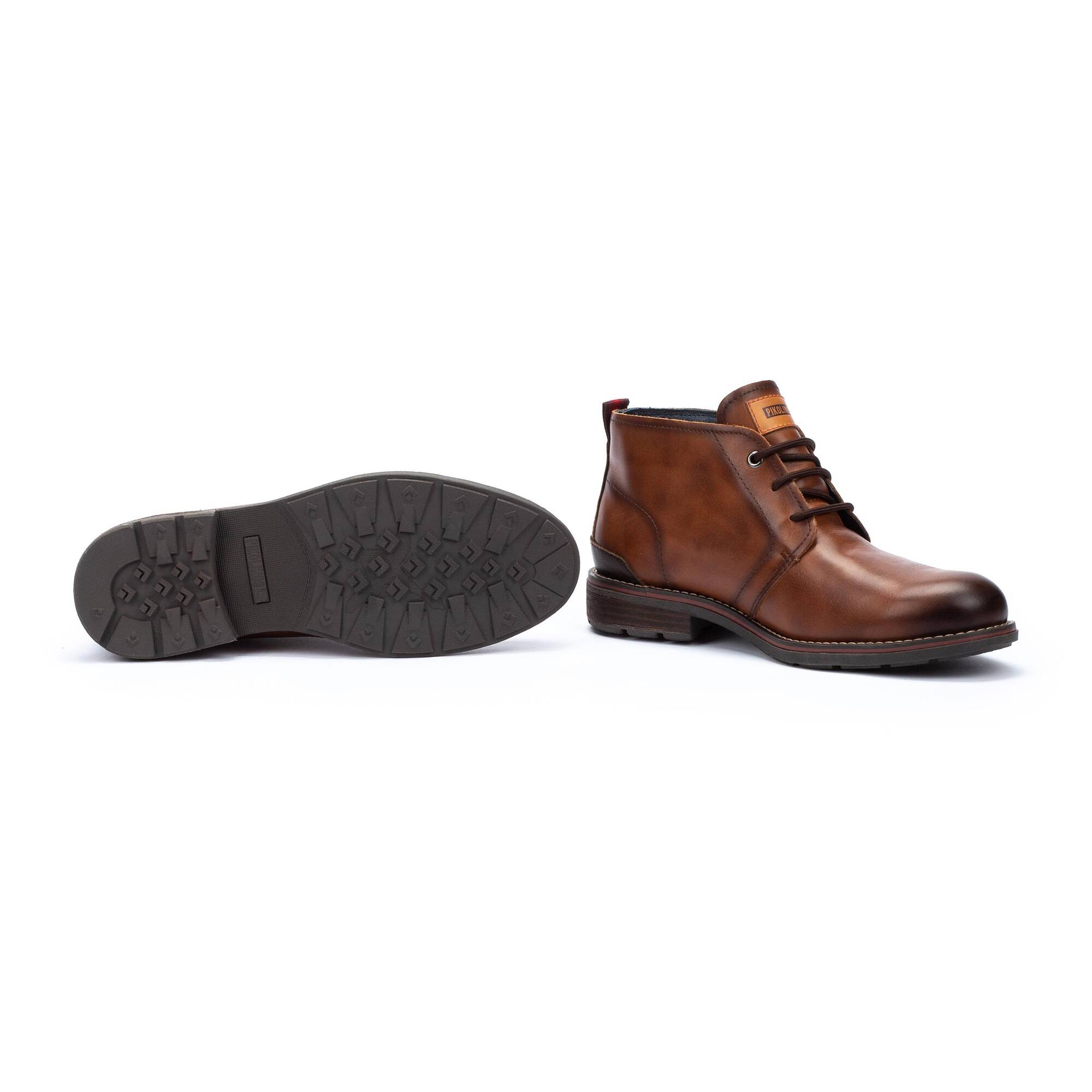 Pikolinos chukka boots clearance
