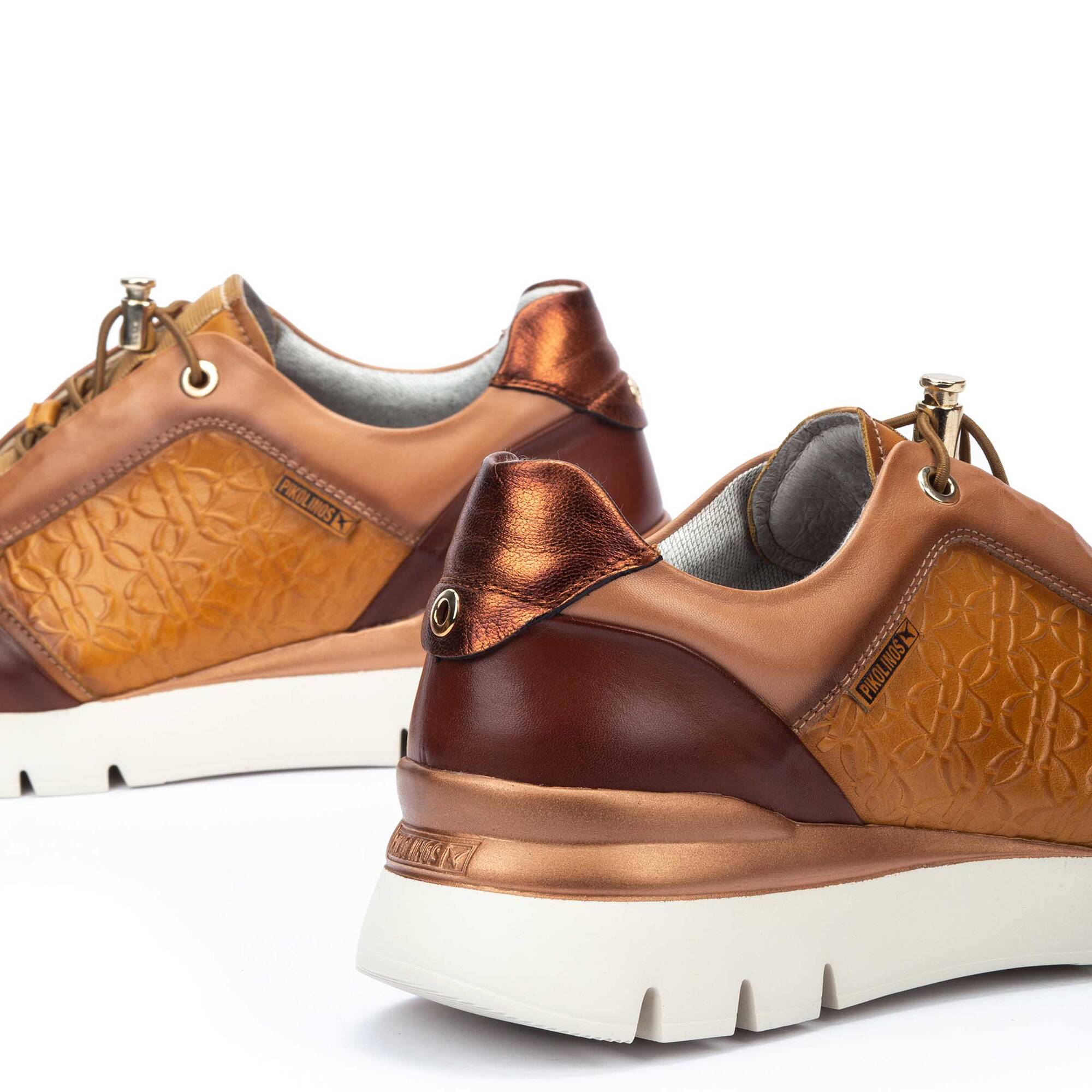 Sportliche Schuhe | ASTURIAS PKW9C-6607C2, CHEDDAR, large image number 60-PKW9C-6607C2_717_Pikolinos_ASTURIAS_CHEDDAR_full.jpg | null