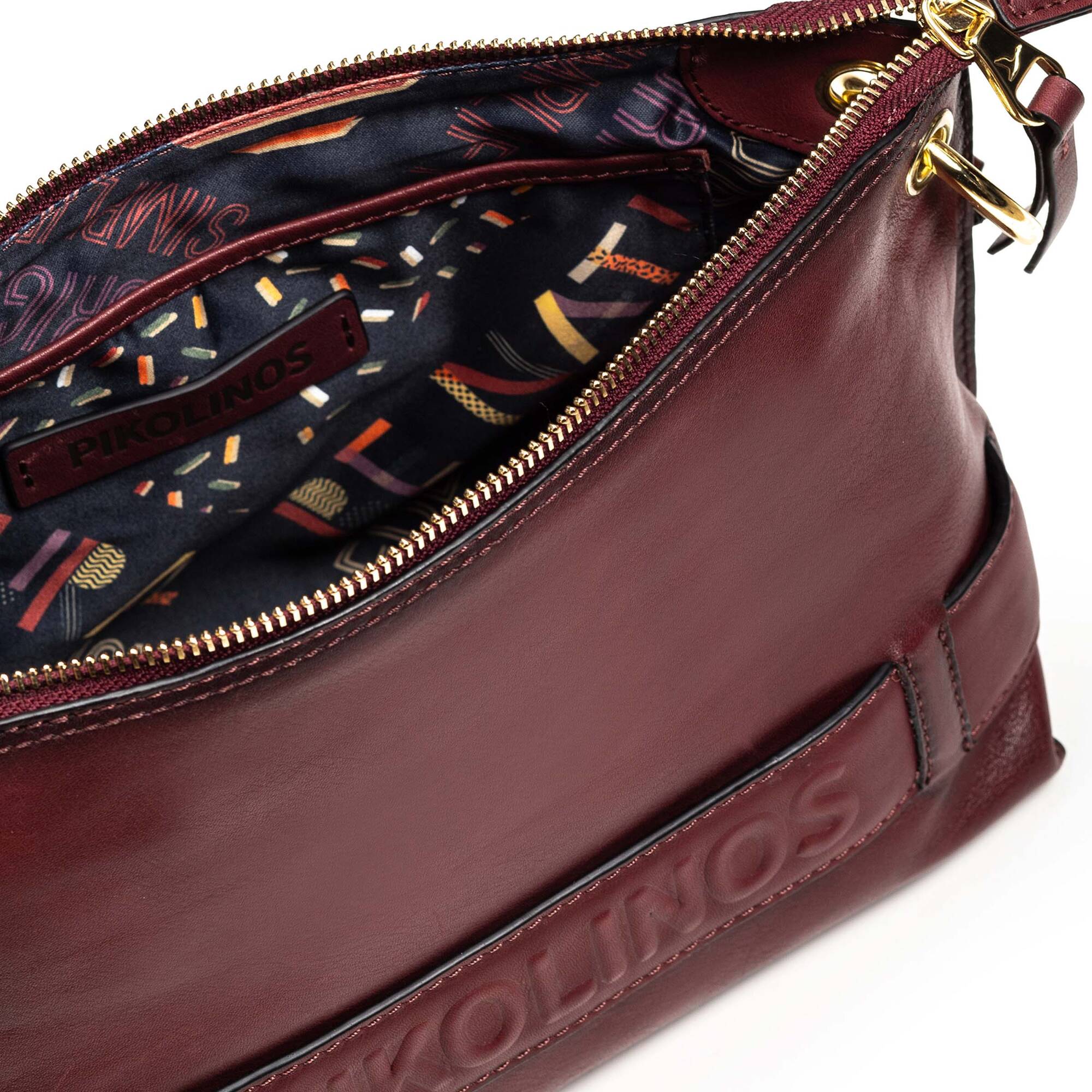 null | ALCUDIA WHA-1110C2, GARNET, large image number 100-WHA-1110C2_511_Pikolinos_ALCUDIA_GARNET_full.jpg | null