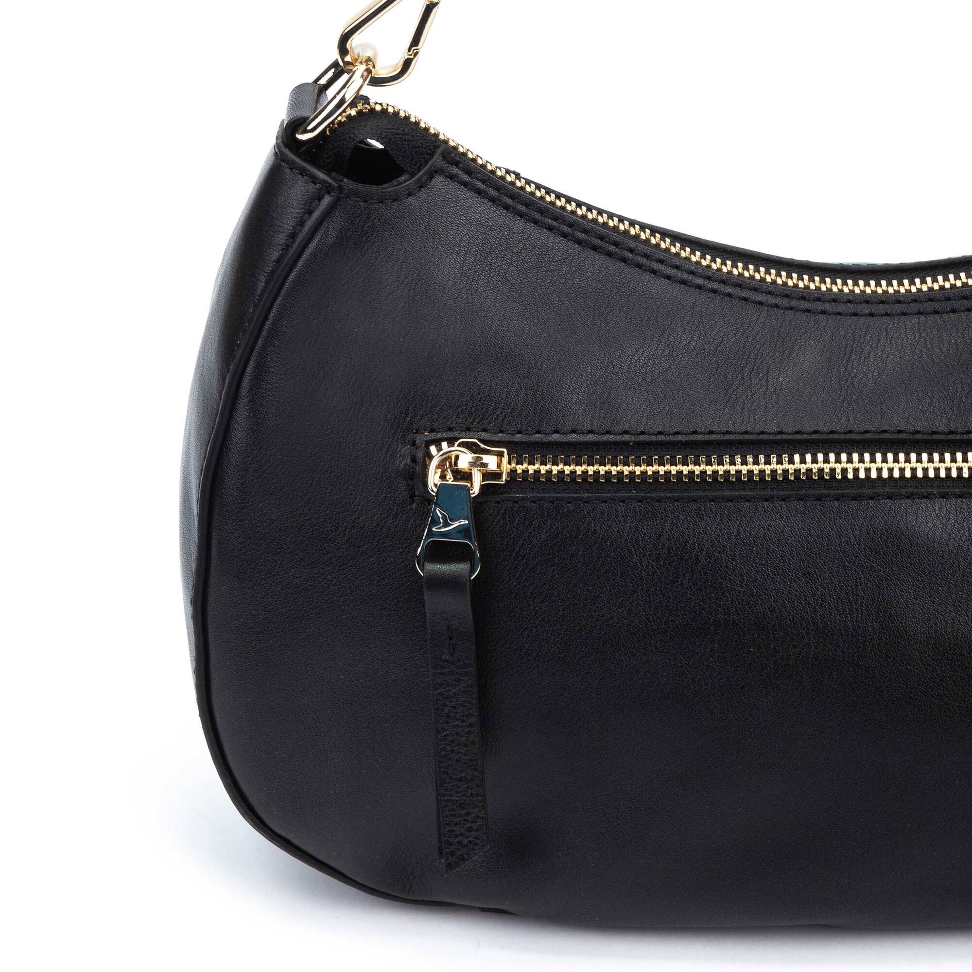 null | ARES WHA-663C1, BLACK, large image number 60-WHA-663C1_000_Pikolinos_ARES_BLACK_full.jpg | null