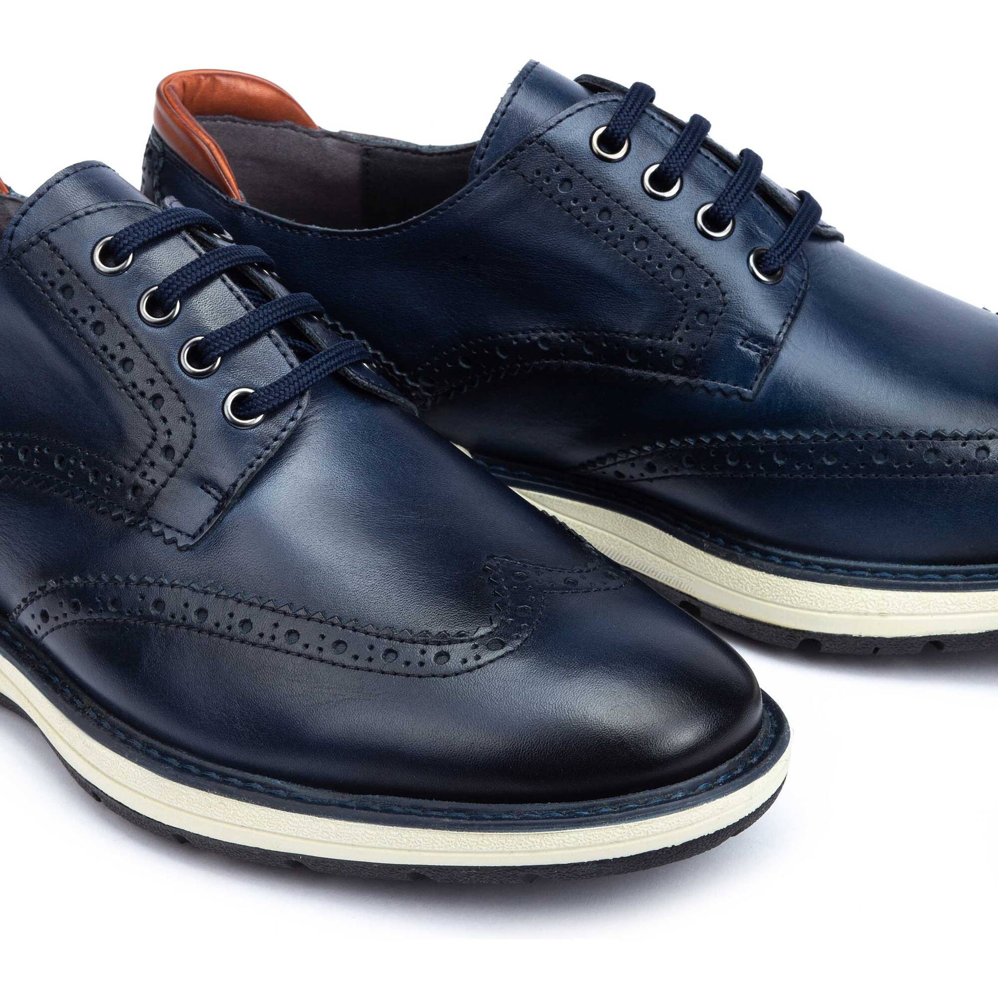 Schn&uuml;rshuche | BUSOT PKM7S-4011, BLUE, large image number 60-PKM7S-4011_300_Pikolinos_BUSOT_BLUE_full.jpg | null