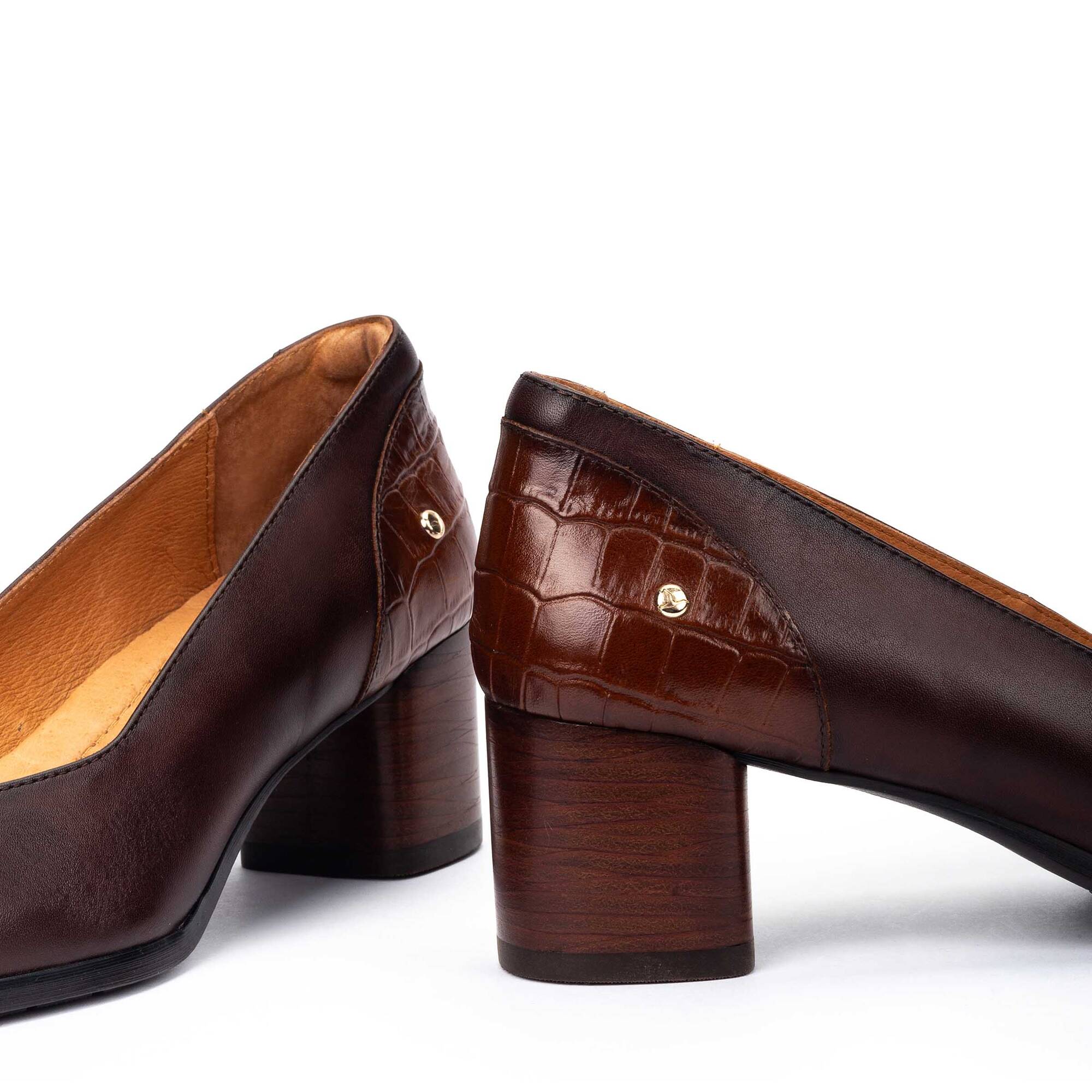 Absatzschuhe | CALAFAT W1Z-5920C1, CAOBA, large image number 60-W1Z-5920C1_130_Pikolinos_CALAFAT_CAOBA_full.jpg | null