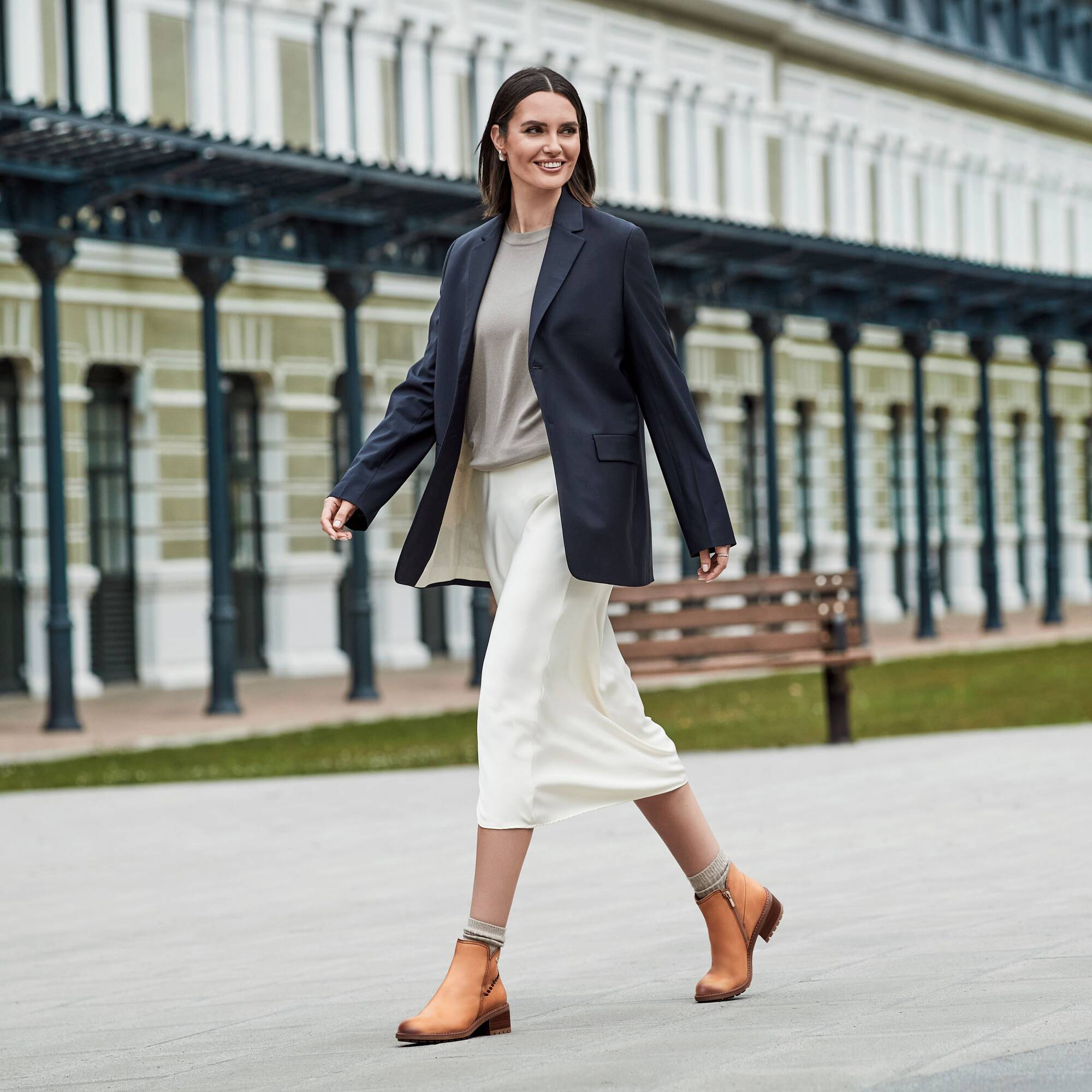 Stiefeletten mit Absatz | MEDINA W0D-8871, VAINILLA, large image number 91-W0D-8871_758_Pikolinos_MEDINA_VAINILLA_full.jpg | null