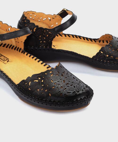 Sandals and Mules | P. VALLARTA 655-0906 | BLACK | Pikolinos